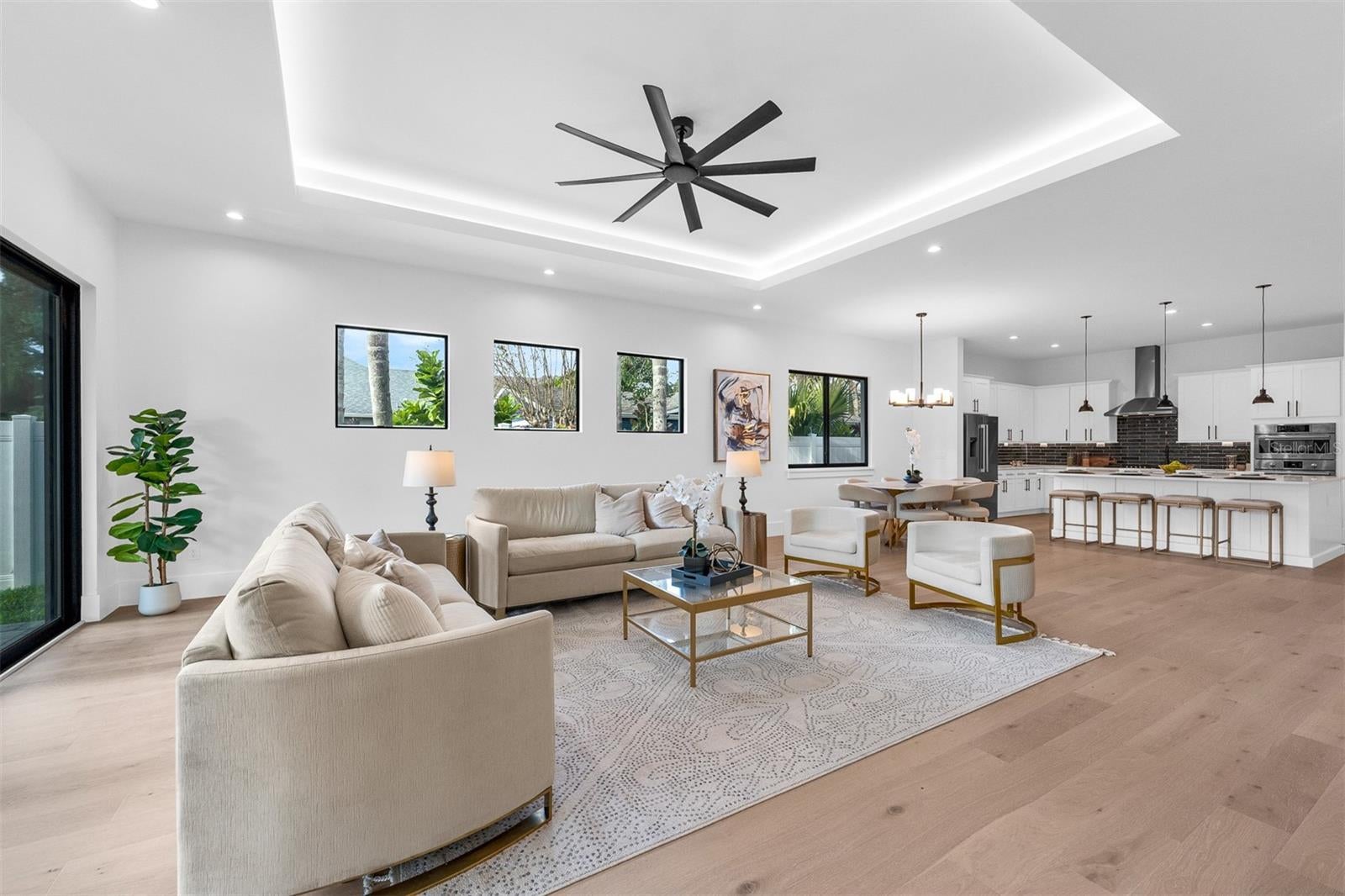 Orlando, Florida, 32804, United States, 4 Bedrooms Bedrooms, ,4 BathroomsBathrooms,Residential,Active,1992252