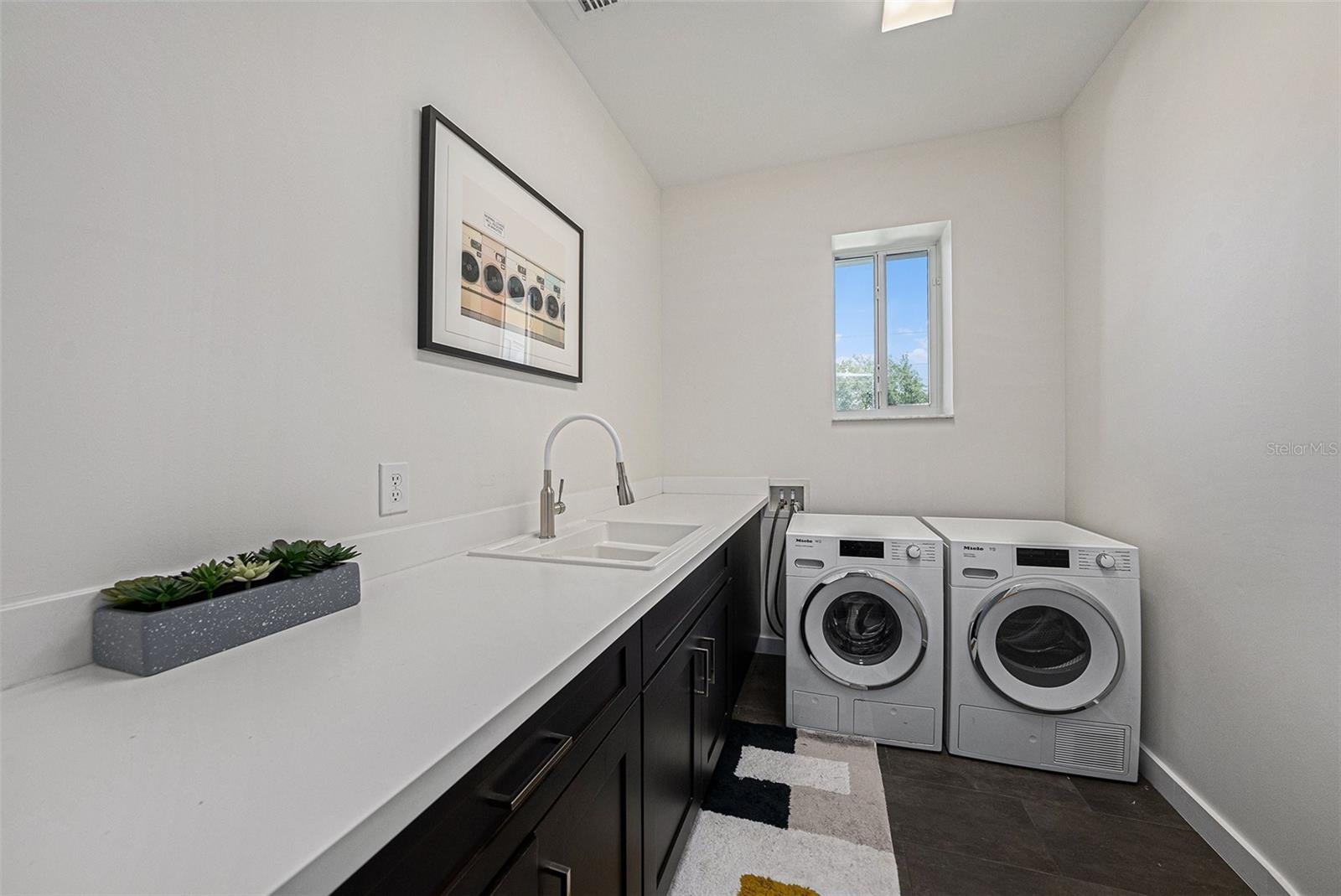 Tampa, Florida, 33629, United States, 4 Bedrooms Bedrooms, ,3 BathroomsBathrooms,Residential,Active,1914639