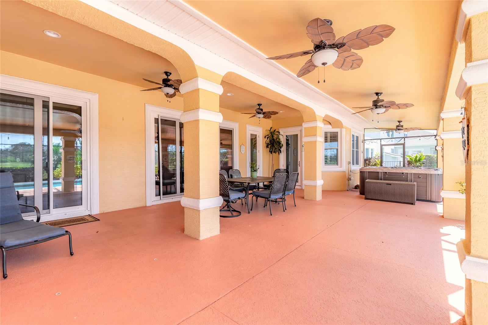 Daytona Beach, Florida, 32124, United States, 5 Bedrooms Bedrooms, ,4 BathroomsBathrooms,Residential,Active,1945086