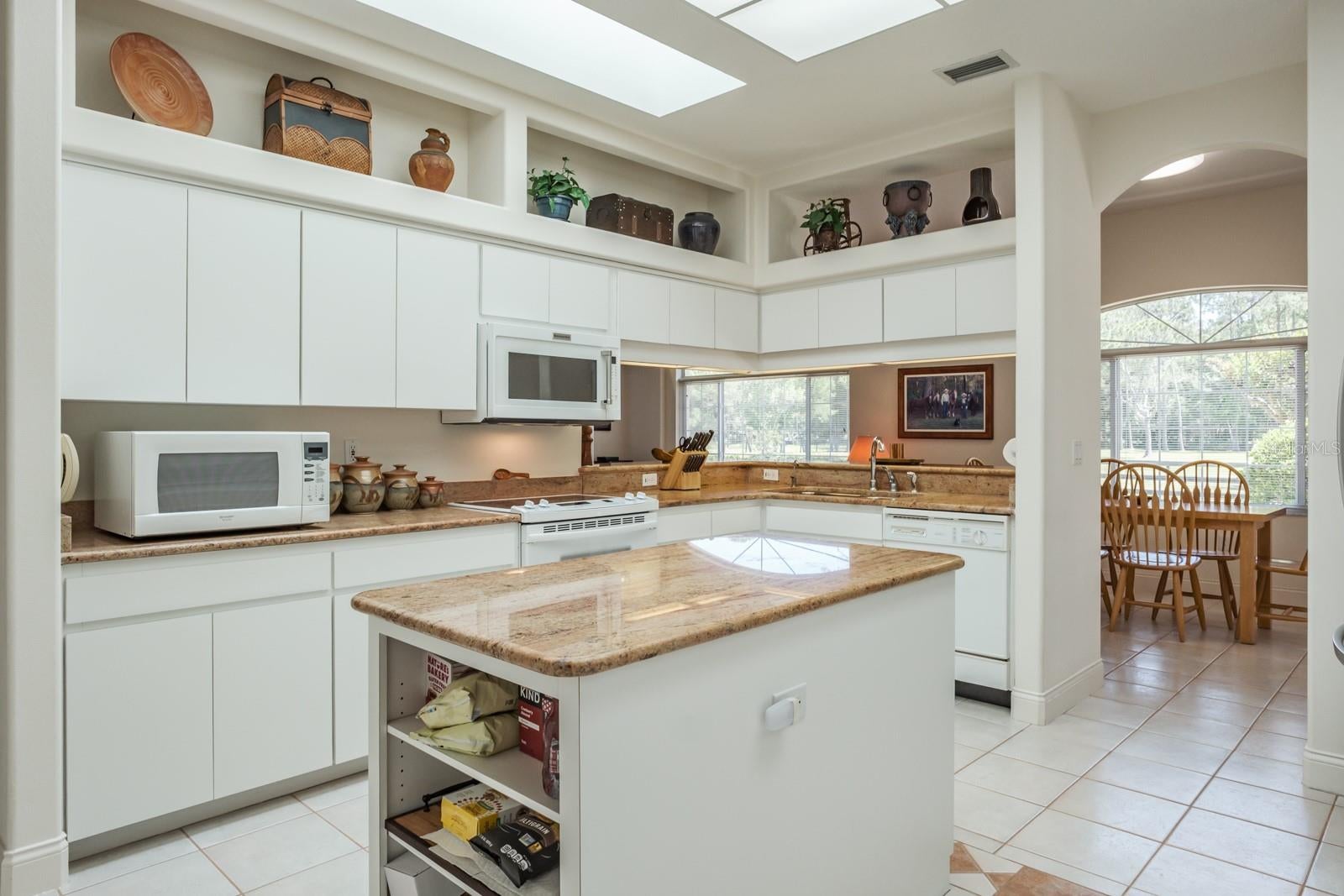 Tarpon Springs, Florida, 34688, United States, 4 Bedrooms Bedrooms, ,4 BathroomsBathrooms,Residential,Active,1841287