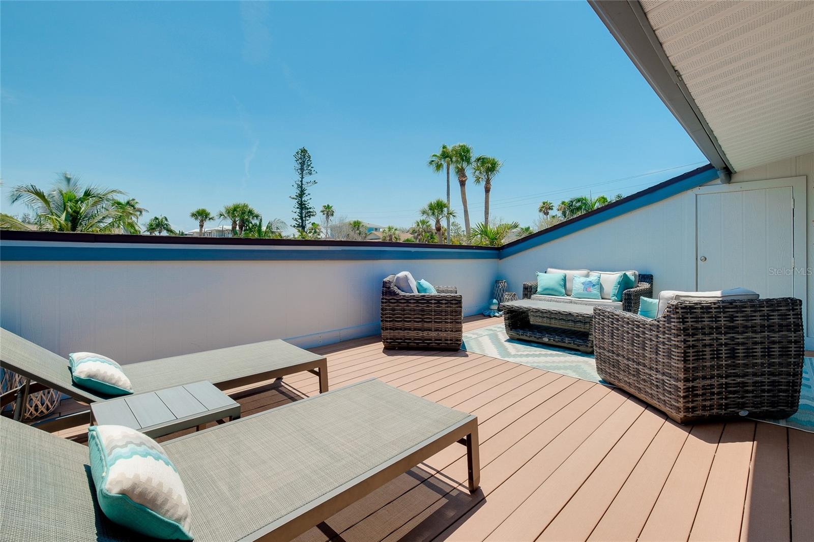 Sarasota, Florida, 34242, United States, 3 Bedrooms Bedrooms, ,2 BathroomsBathrooms,Residential,Active,1987232