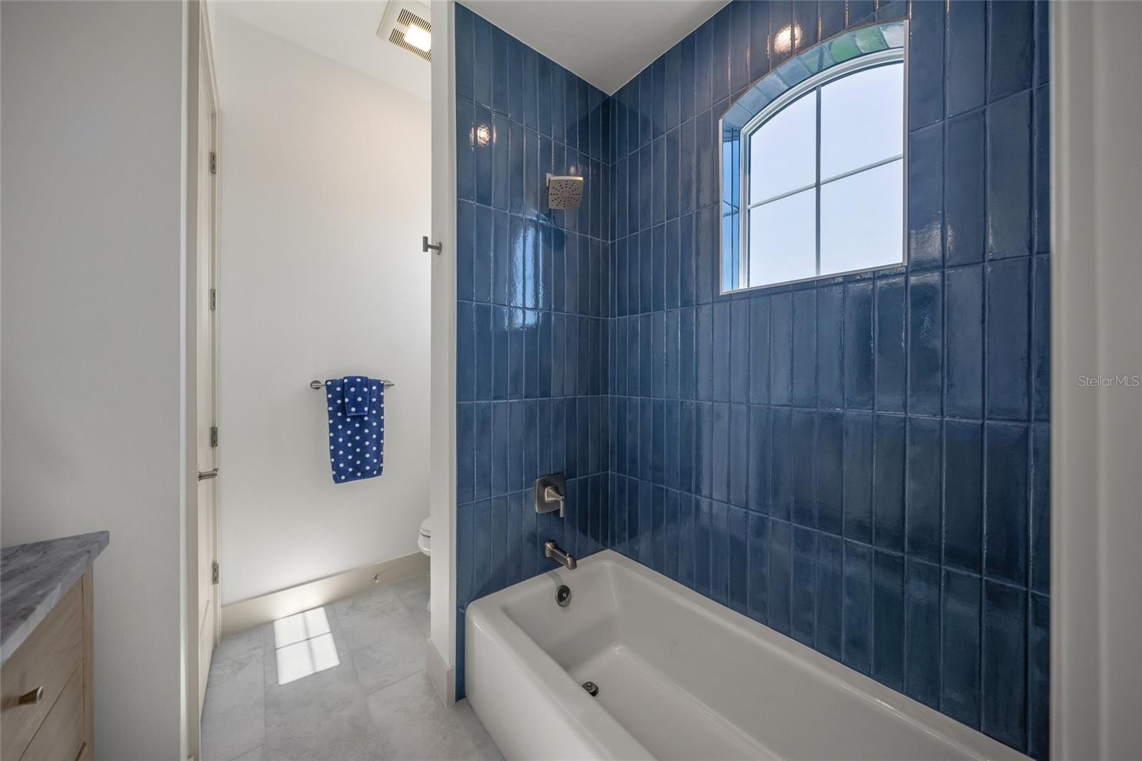 Venice, Florida, 34285, United States, 4 Bedrooms Bedrooms, ,5 BathroomsBathrooms,Residential,Active,1987248