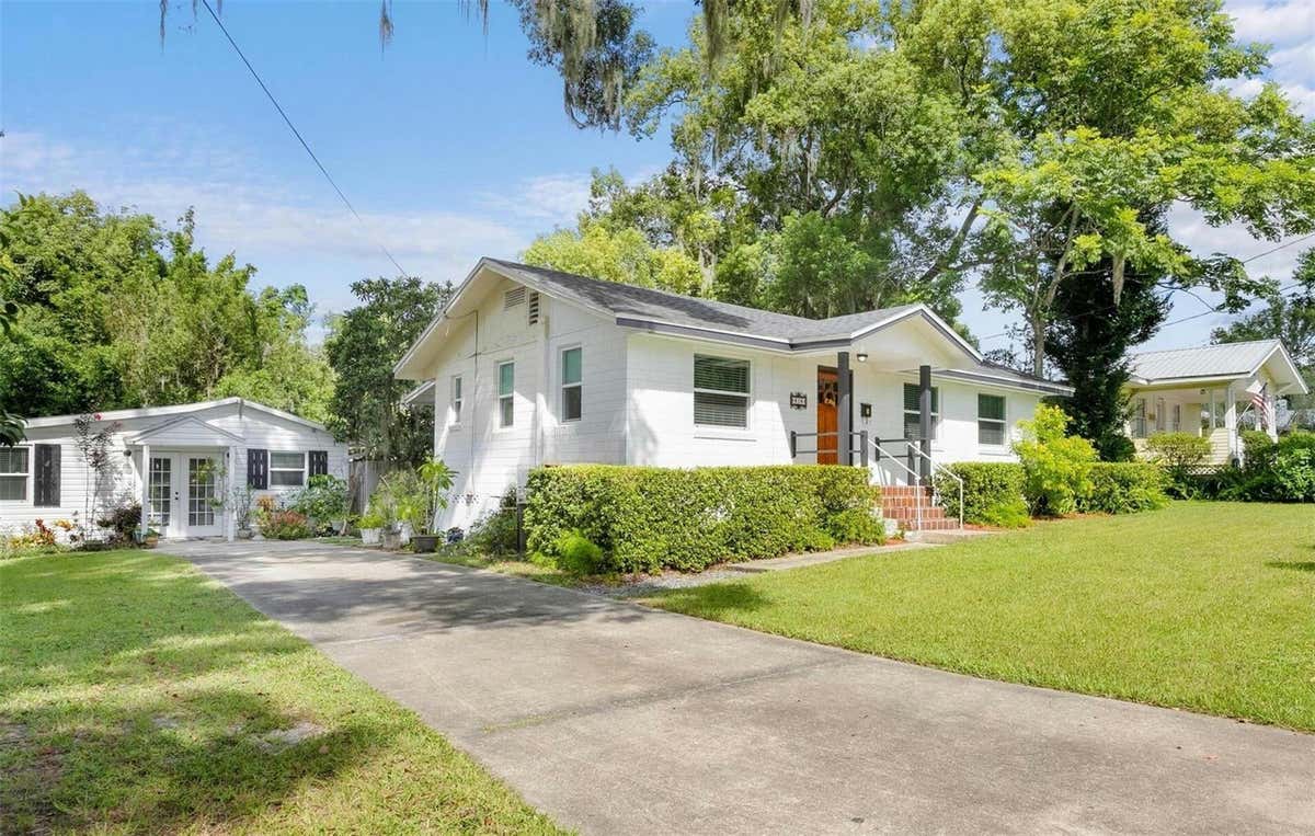 616 N FLORIDA AVE, DELAND, FL 32720, photo 1 of 39