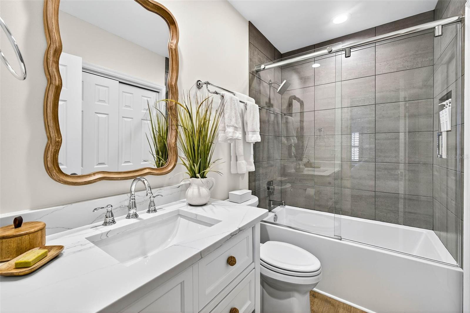 Tierra Verde, Florida, 33715, United States, 3 Bedrooms Bedrooms, ,3 BathroomsBathrooms,Residential,Active,1971785