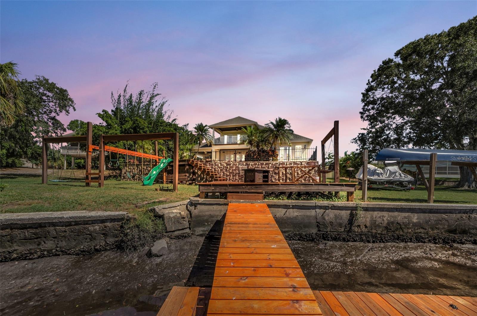 Holiday, Florida, 34691, United States, 4 Bedrooms Bedrooms, ,4 BathroomsBathrooms,Residential,Active,1961940