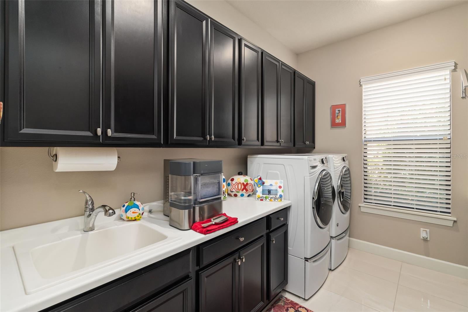 Sarasota, Florida, 34238, United States, 3 Bedrooms Bedrooms, ,4 BathroomsBathrooms,Residential,Active,2007190