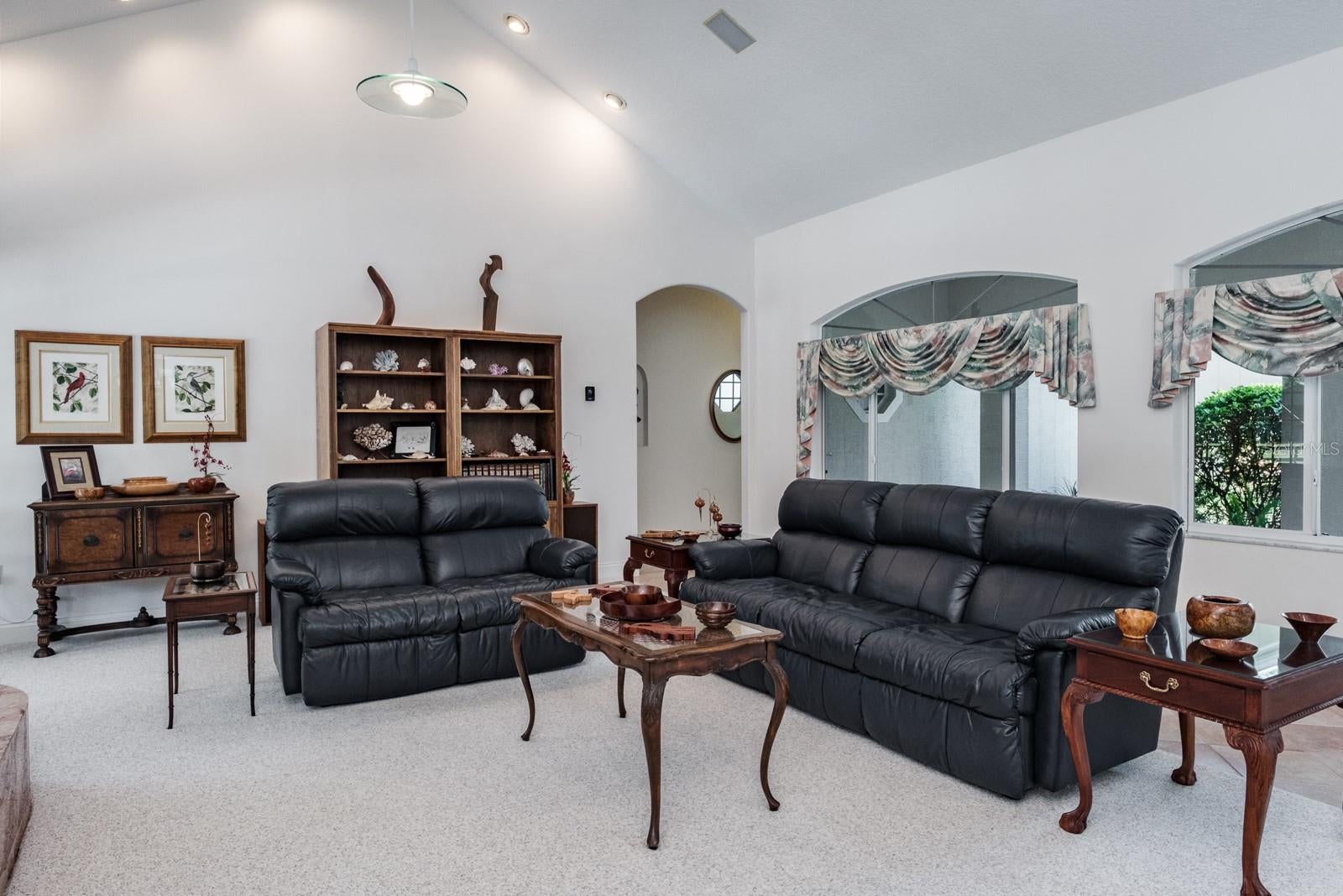 Tarpon Springs, Florida, 34688, United States, 4 Bedrooms Bedrooms, ,4 BathroomsBathrooms,Residential,Active,1841287