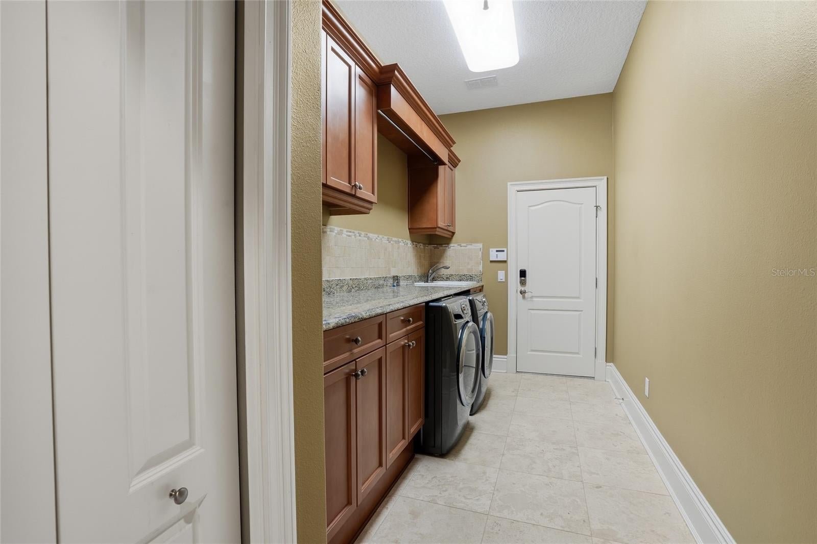 Tampa, Florida, 33647, United States, 5 Bedrooms Bedrooms, ,5 BathroomsBathrooms,Residential,Active,1990671