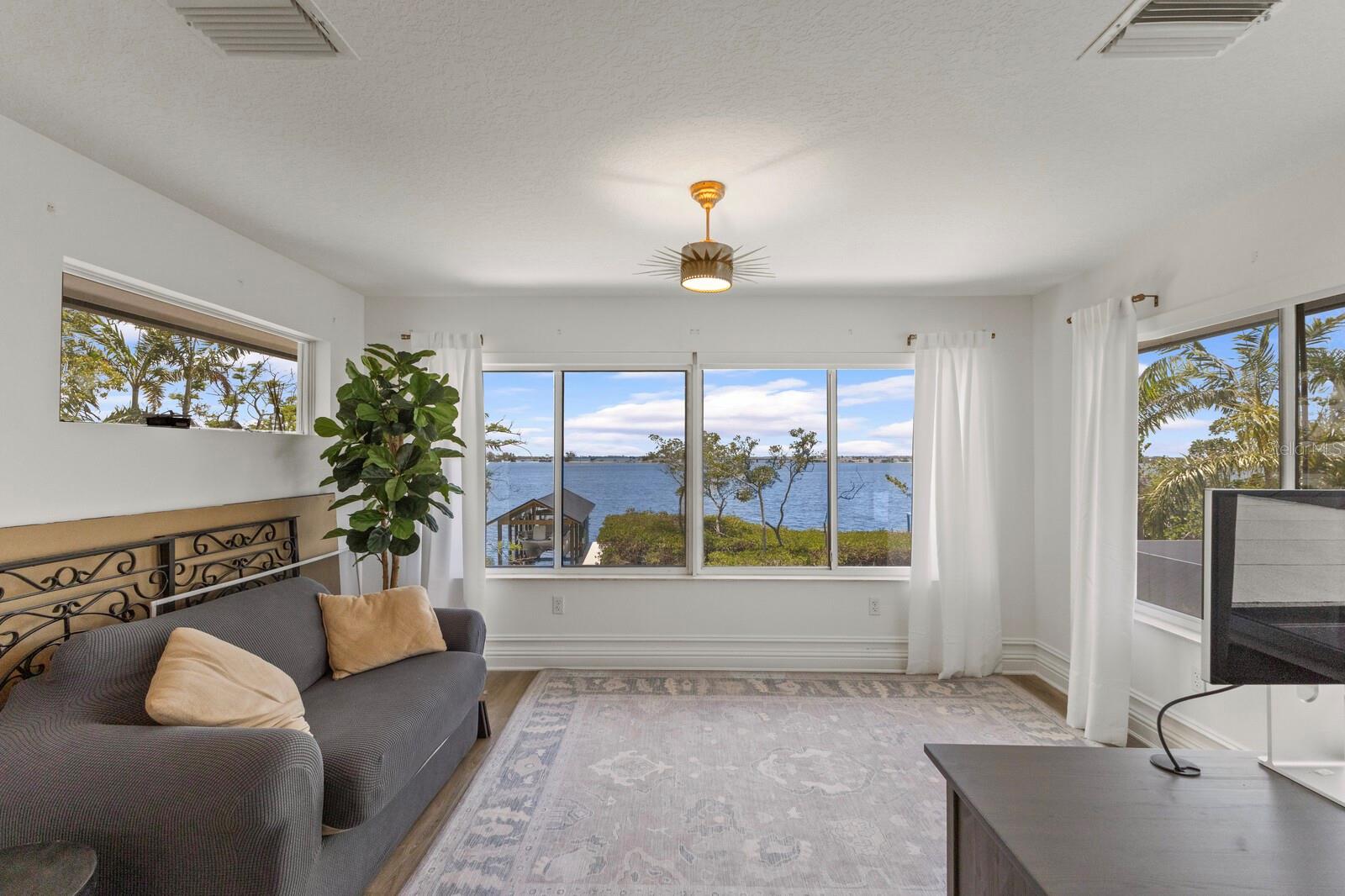 Bradenton, Florida, 34209, United States, 5 Bedrooms Bedrooms, ,6 BathroomsBathrooms,Residential,Active,1800164