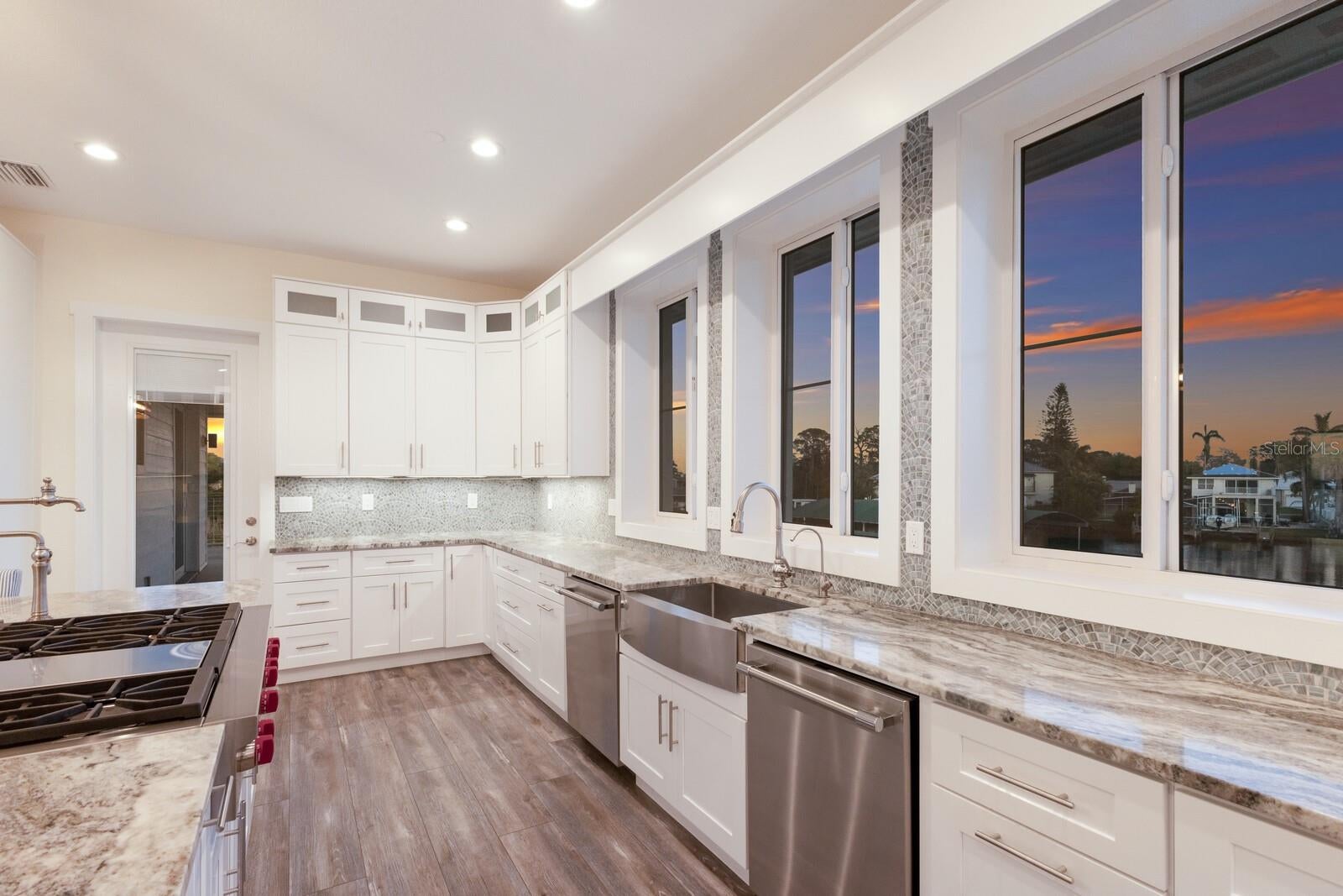 Bradenton, Florida, 34208, United States, ,5 BathroomsBathrooms,Residential,Active,1745633