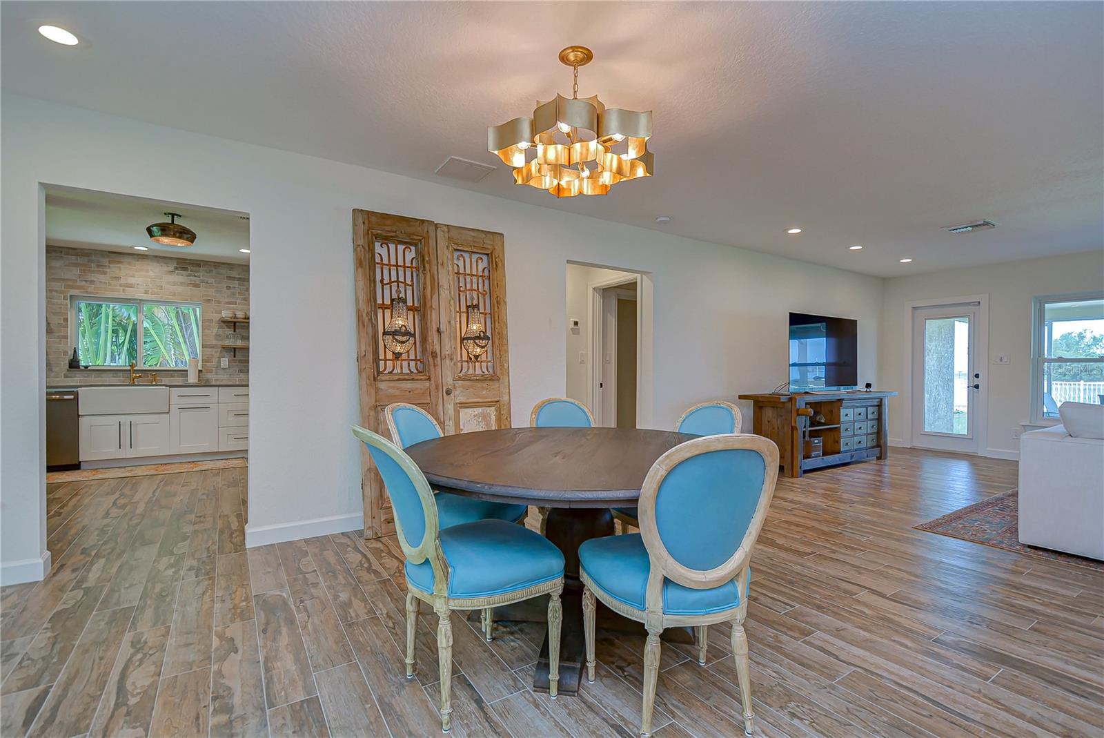 Dunedin, Florida, 34698, United States, 3 Bedrooms Bedrooms, ,3 BathroomsBathrooms,Residential,Active,1994972