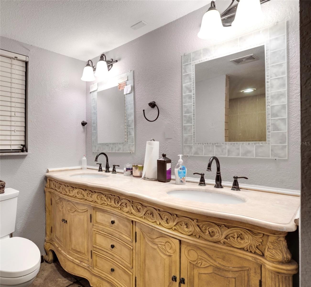 Plant City, Florida, 33565, United States, 13 Bedrooms Bedrooms, ,11 BathroomsBathrooms,Residential,Active,1953280