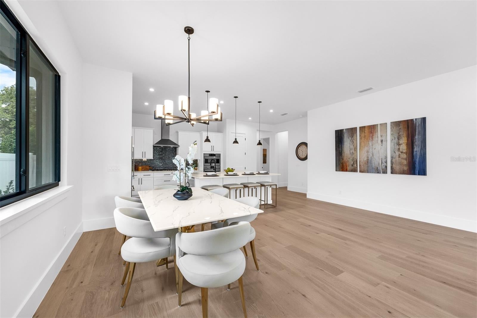 Orlando, Florida, 32804, United States, 4 Bedrooms Bedrooms, ,4 BathroomsBathrooms,Residential,Active,1992252