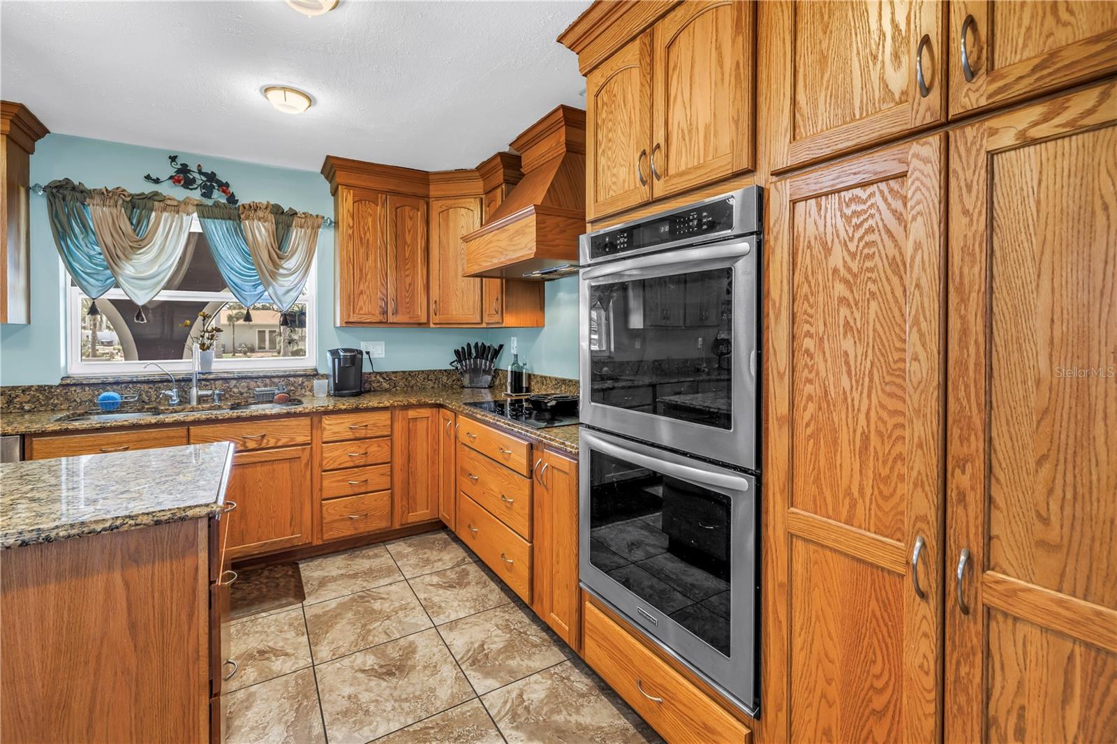 St Petersburg, Florida, 33703, United States, 5 Bedrooms Bedrooms, ,3 BathroomsBathrooms,Residential,Active,1824530