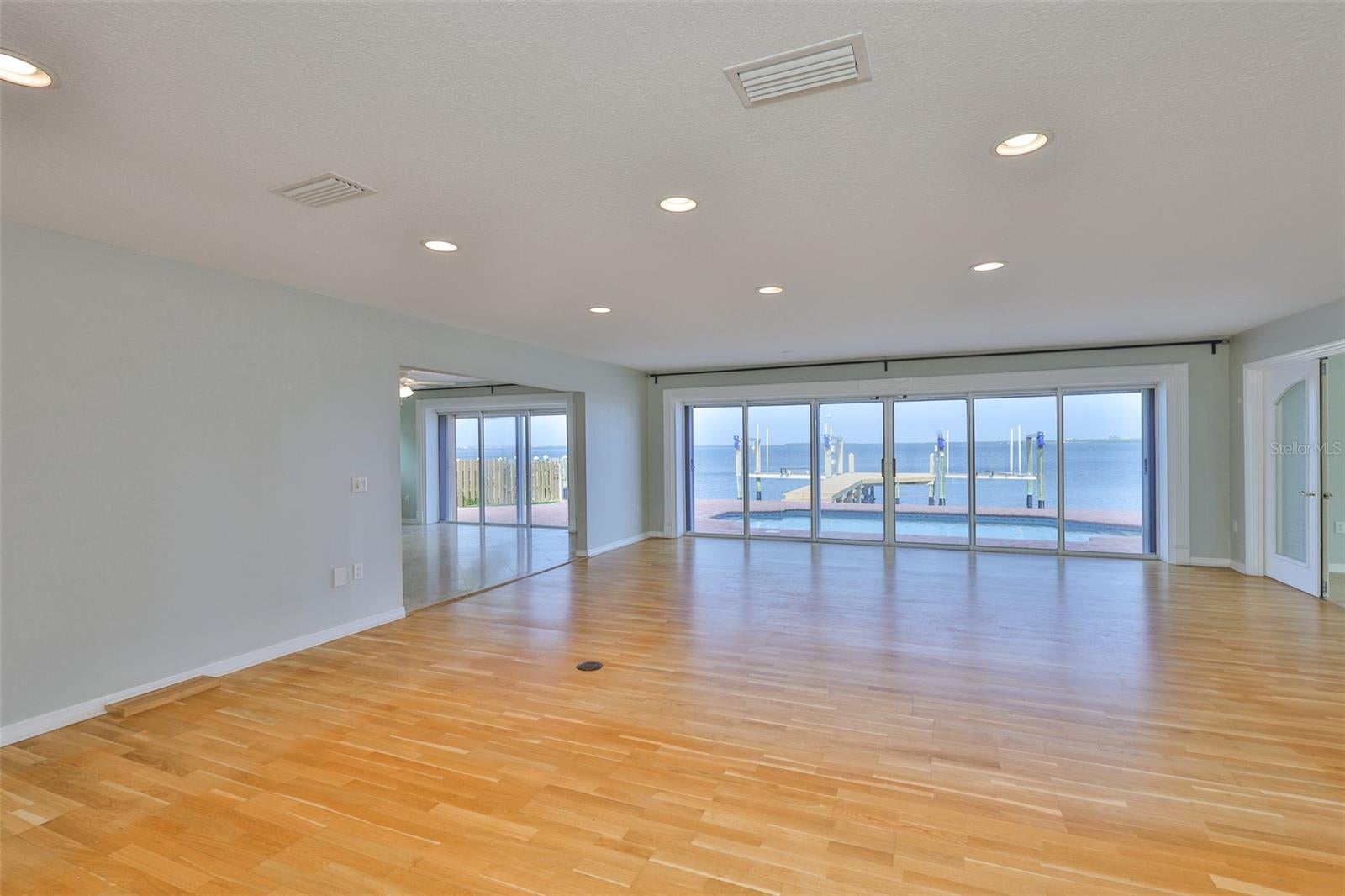 Palmetto, Florida, 34221, United States, 3 Bedrooms Bedrooms, ,3 BathroomsBathrooms,Residential,Active,1990654