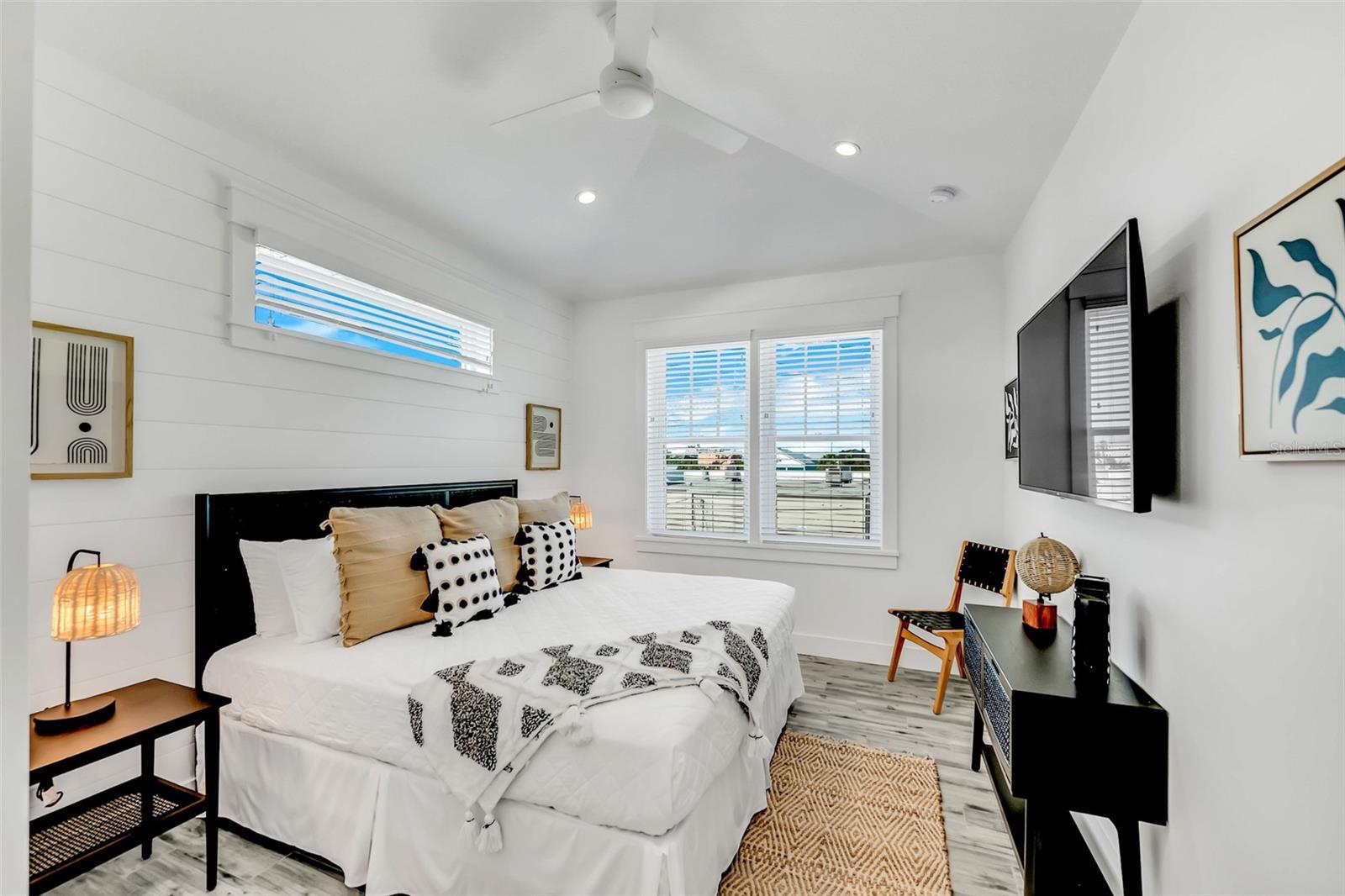 Sarasota, Florida, 34242, United States, 7 Bedrooms Bedrooms, ,7 BathroomsBathrooms,Residential,Active,1831779