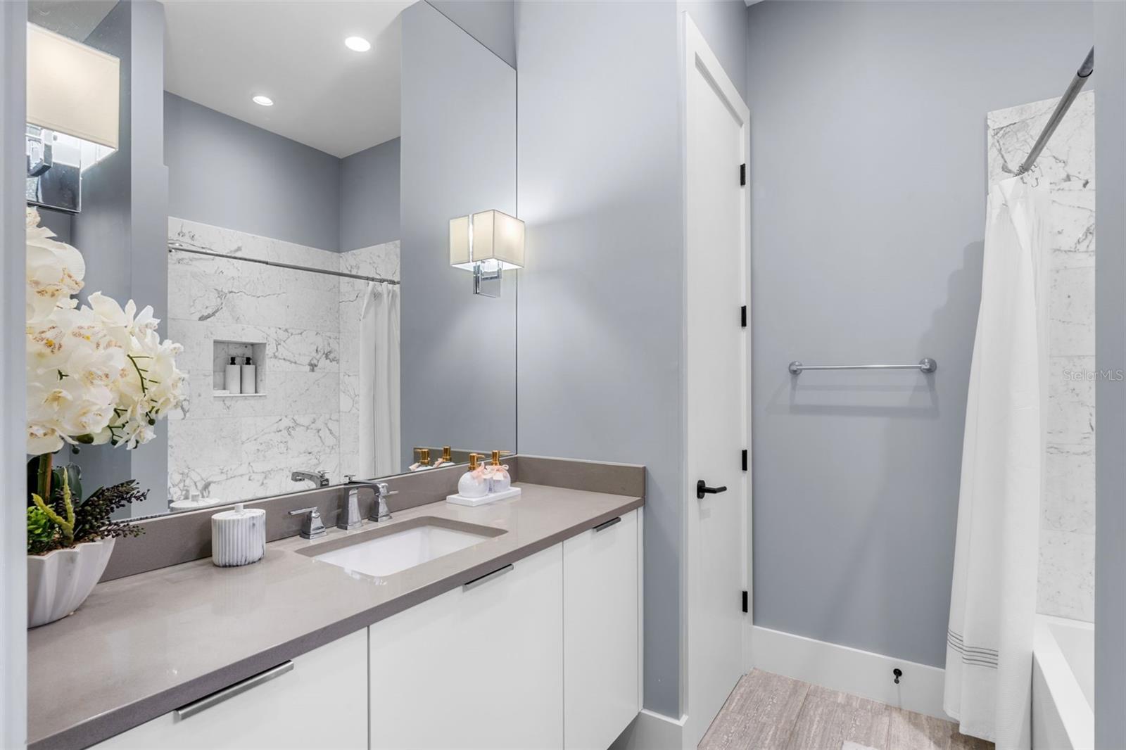 Winter Park, Florida, 32789, United States, 3 Bedrooms Bedrooms, ,4 BathroomsBathrooms,Residential,Active,1884859