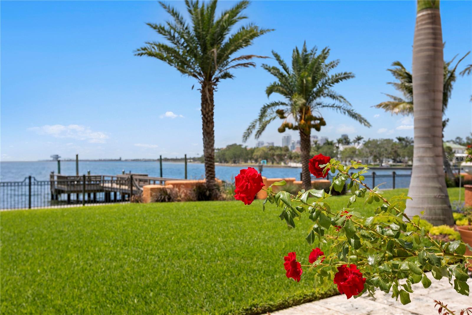 St Petersburg, Florida, 33704, United States, 6 Bedrooms Bedrooms, ,7 BathroomsBathrooms,Residential,Active,1871834