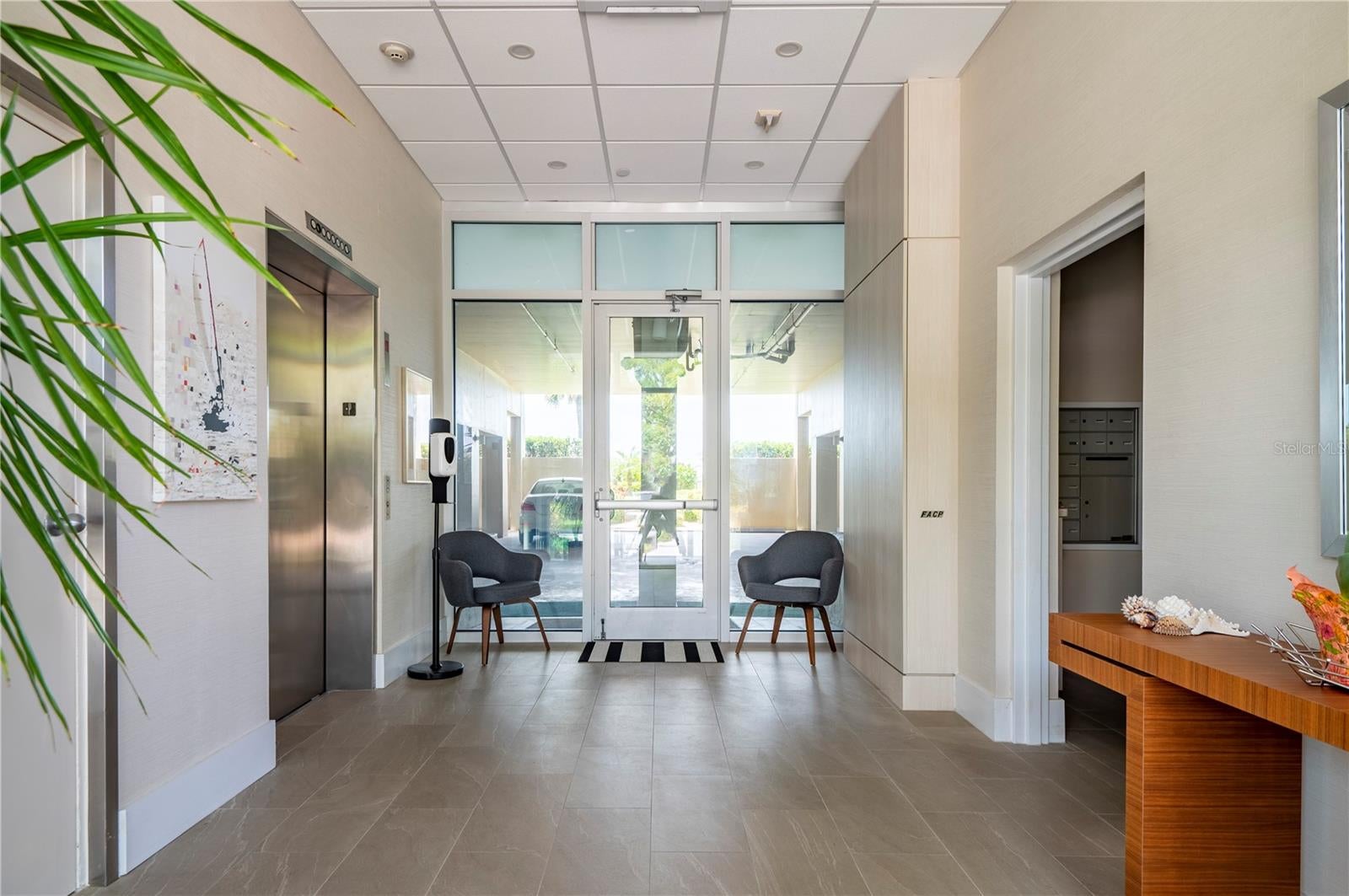 Longboat Key, Florida, 34228, United States, 3 Bedrooms Bedrooms, ,3 BathroomsBathrooms,Residential,Active,1702881