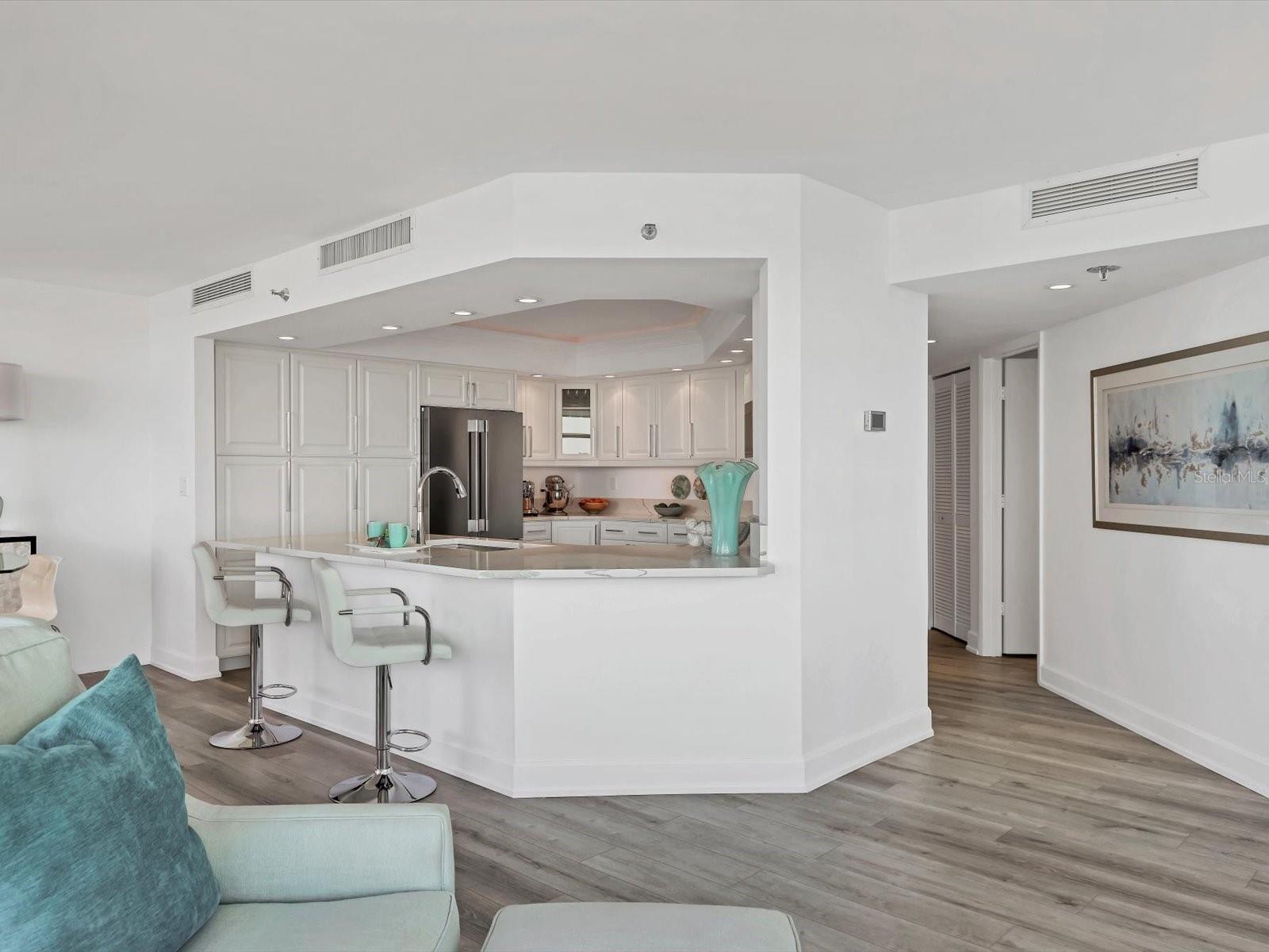 Sarasota, Florida, 34236, United States, 2 Bedrooms Bedrooms, ,2 BathroomsBathrooms,Residential,Active,1987245