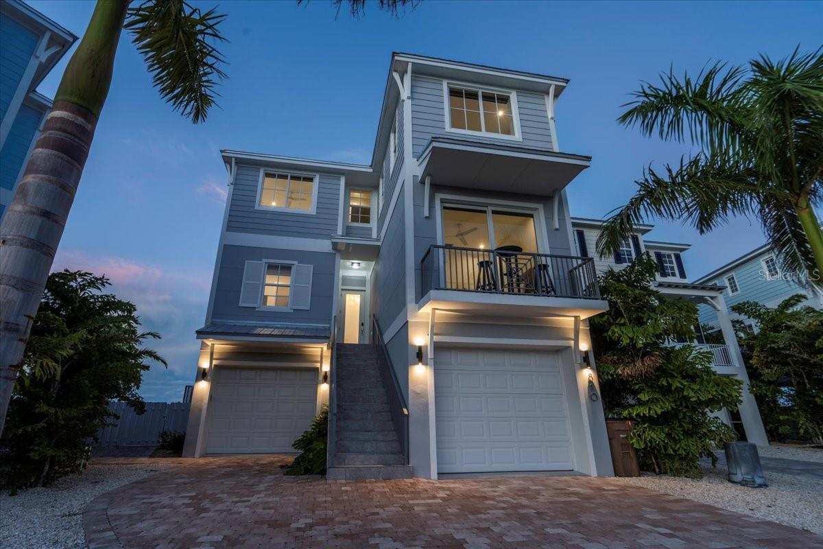 Marathon, Florida, 33050, United States, 5 Bedrooms Bedrooms, ,5 BathroomsBathrooms,Residential,Active,2011845