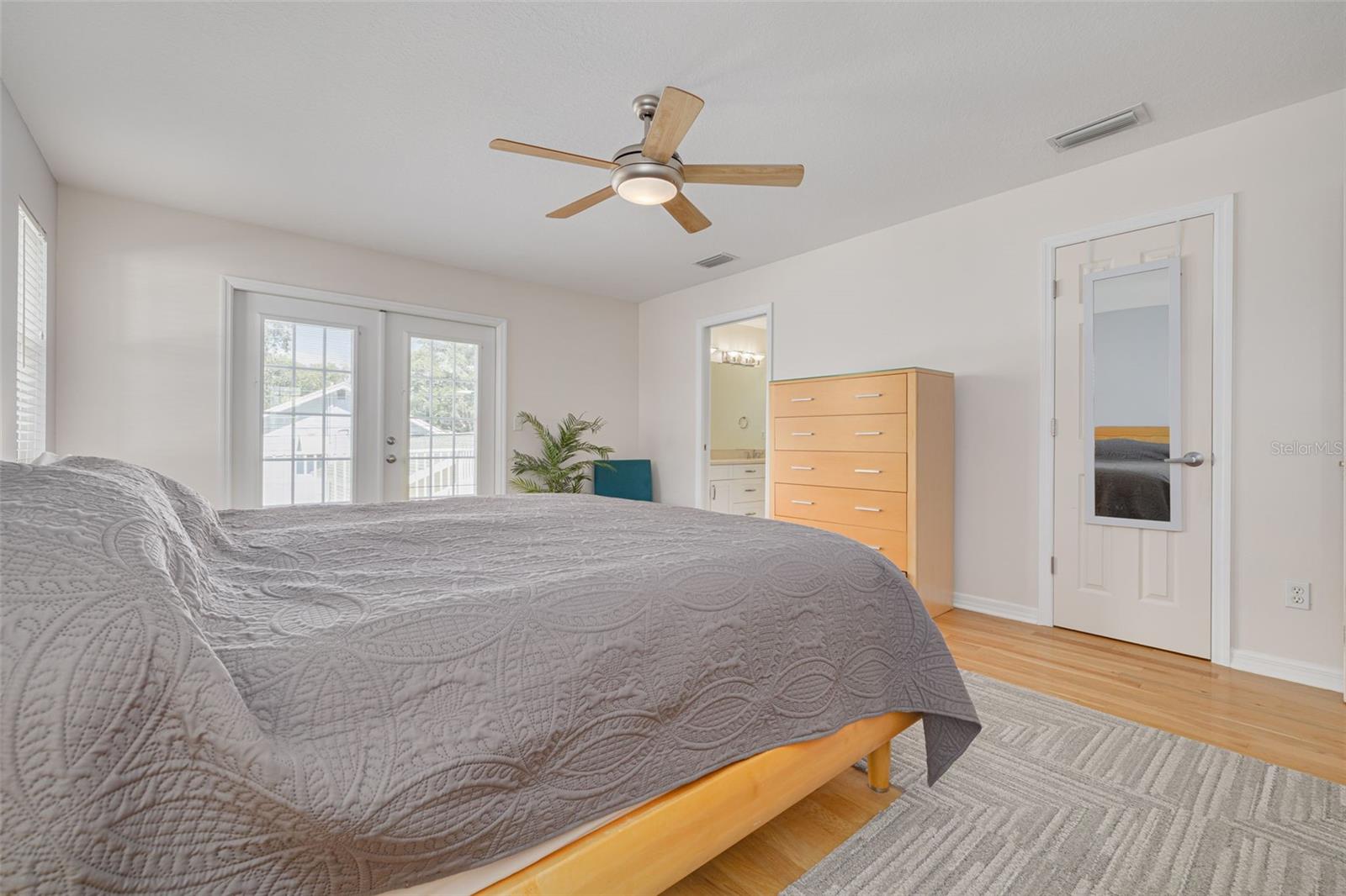 St Petersburg, Florida, 33704, United States, 4 Bedrooms Bedrooms, ,3 BathroomsBathrooms,Residential,Active,1968367