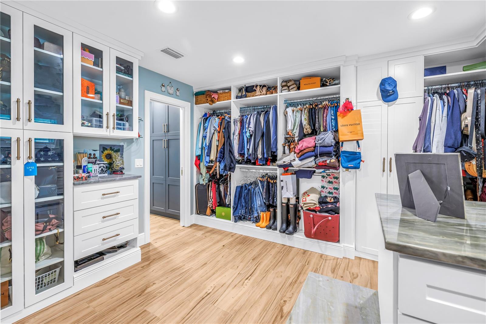 St Petersburg, Florida, 33704, United States, 4 Bedrooms Bedrooms, ,3 BathroomsBathrooms,Residential,Active,2009411