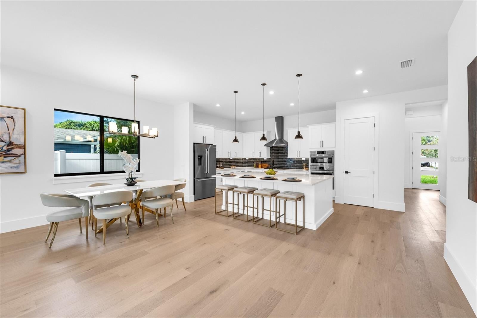 Orlando, Florida, 32804, United States, 4 Bedrooms Bedrooms, ,4 BathroomsBathrooms,Residential,Active,1992252