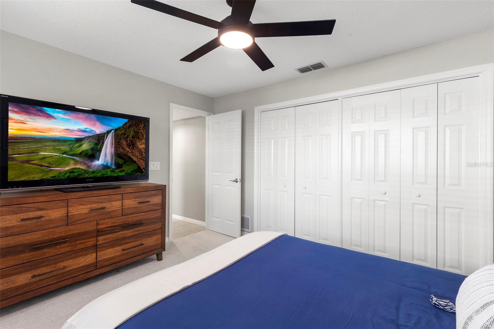 Clearwater, Florida, 33761, United States, 5 Bedrooms Bedrooms, ,3 BathroomsBathrooms,Residential,Active,1953689