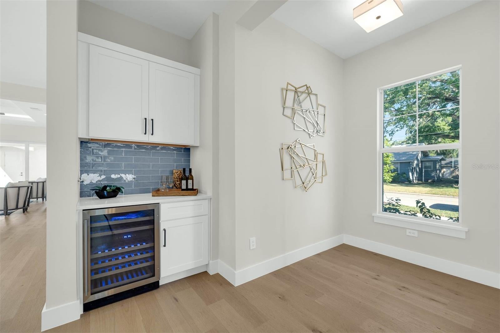 Orlando, Florida, 32804, United States, 5 Bedrooms Bedrooms, ,4 BathroomsBathrooms,Residential,Active,1702896