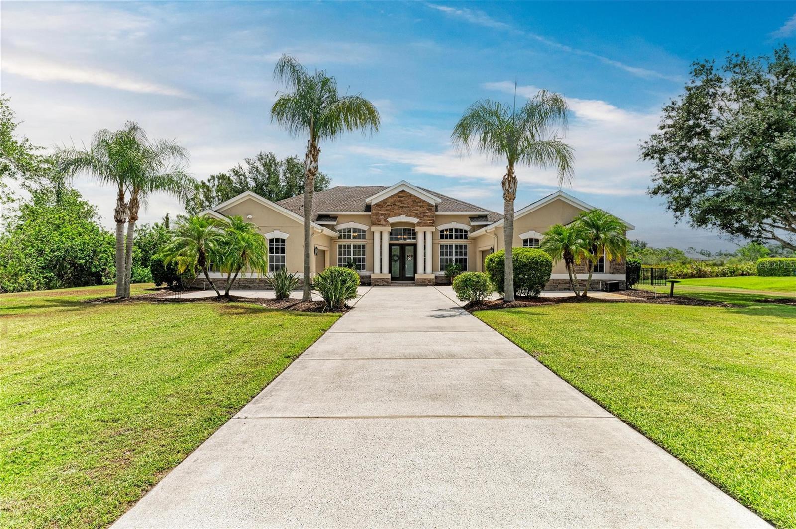 Bradenton, Florida, 34202, United States, 4 Bedrooms Bedrooms, ,4 BathroomsBathrooms,Residential,Active,1801045