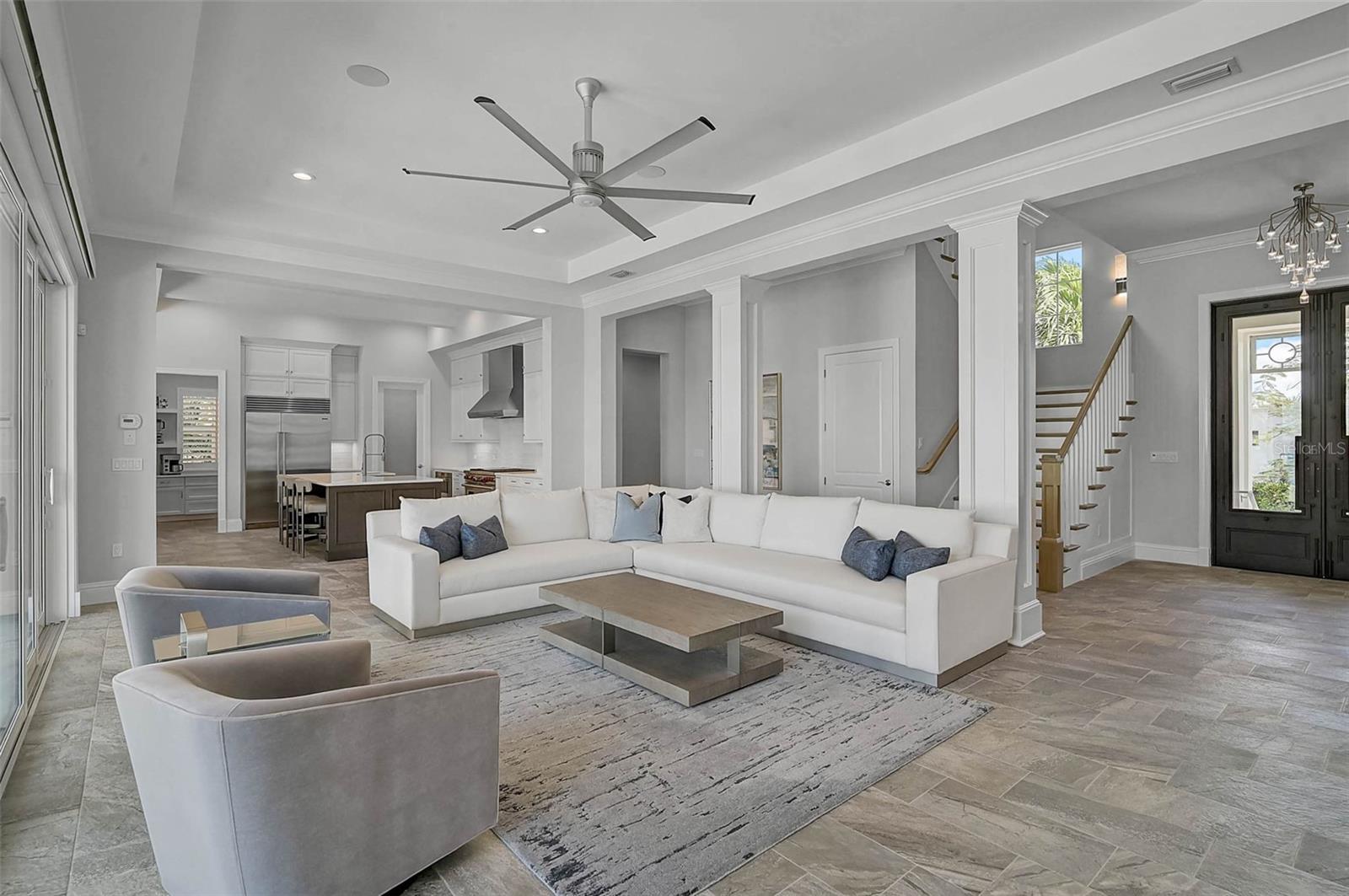 Sarasota, Florida, 34236, United States, 5 Bedrooms Bedrooms, ,6 BathroomsBathrooms,Residential,Active,1972132