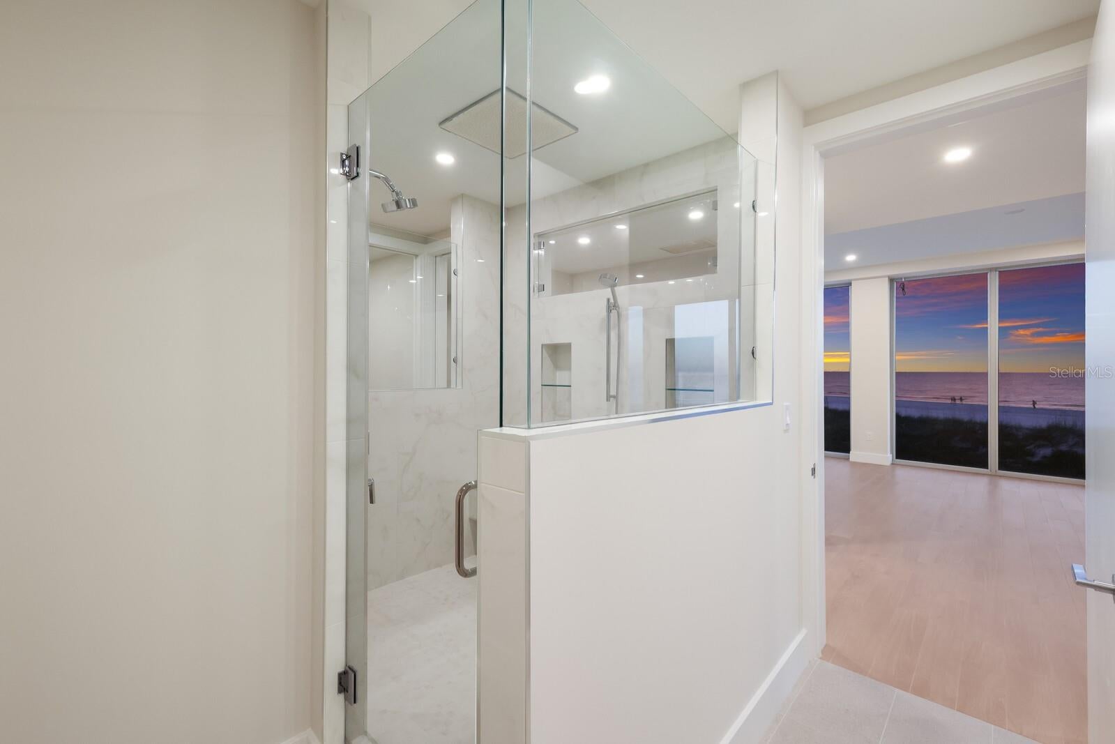 Sarasota, Florida, 34242, United States, ,5 BathroomsBathrooms,Residential,Active,1704010