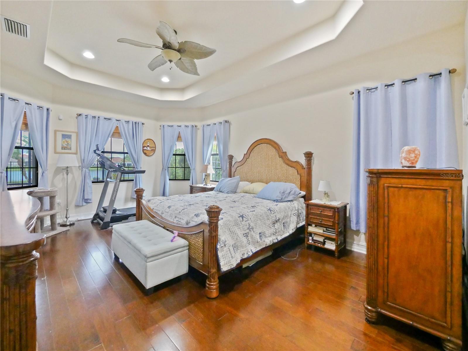 Orlando, Florida, 32832, United States, 5 Bedrooms Bedrooms, ,4 BathroomsBathrooms,Residential,Active,1894191
