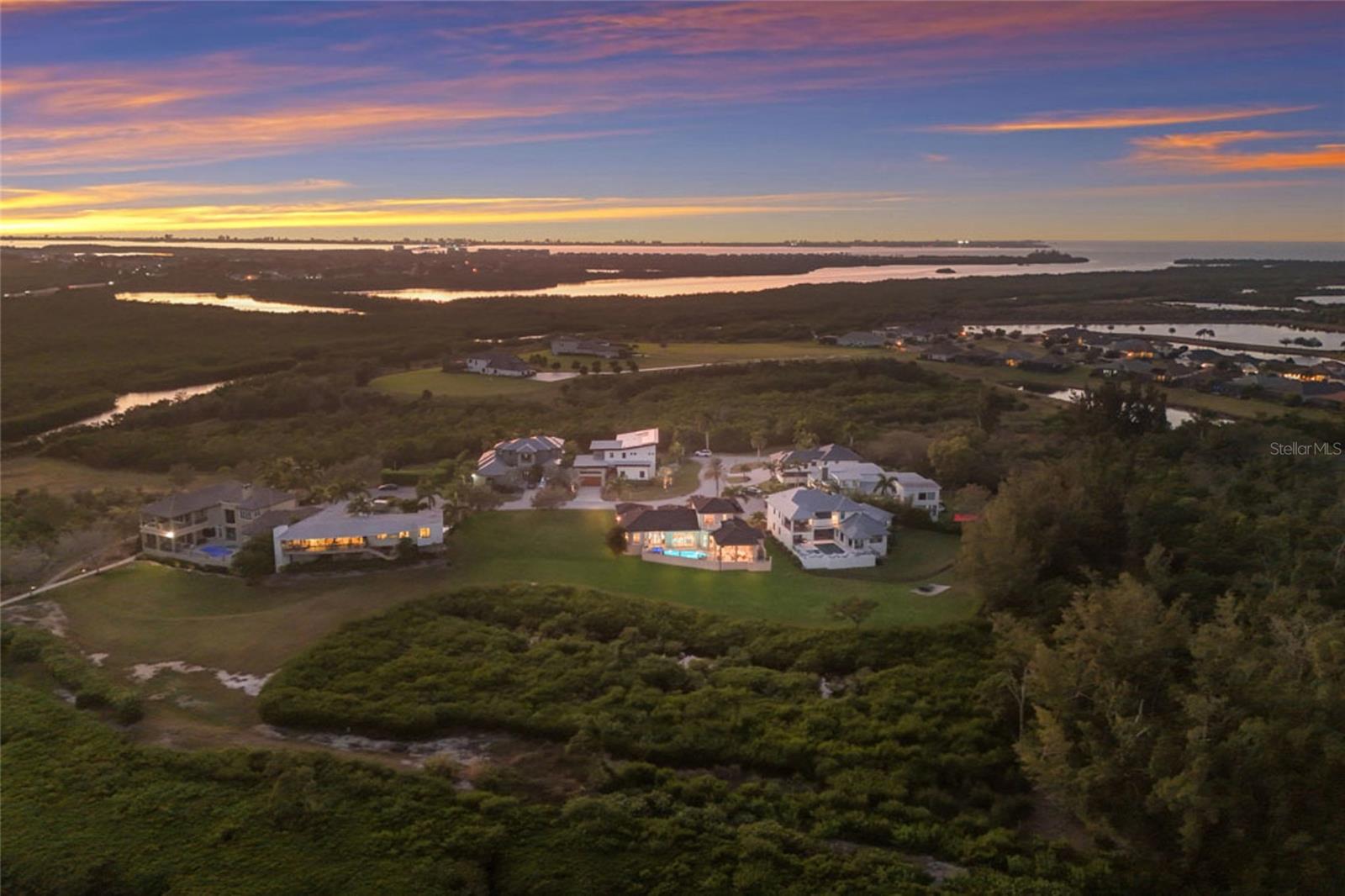 Bradenton, Florida, 34209, United States, 3 Bedrooms Bedrooms, ,5 BathroomsBathrooms,Residential,Active,1997612