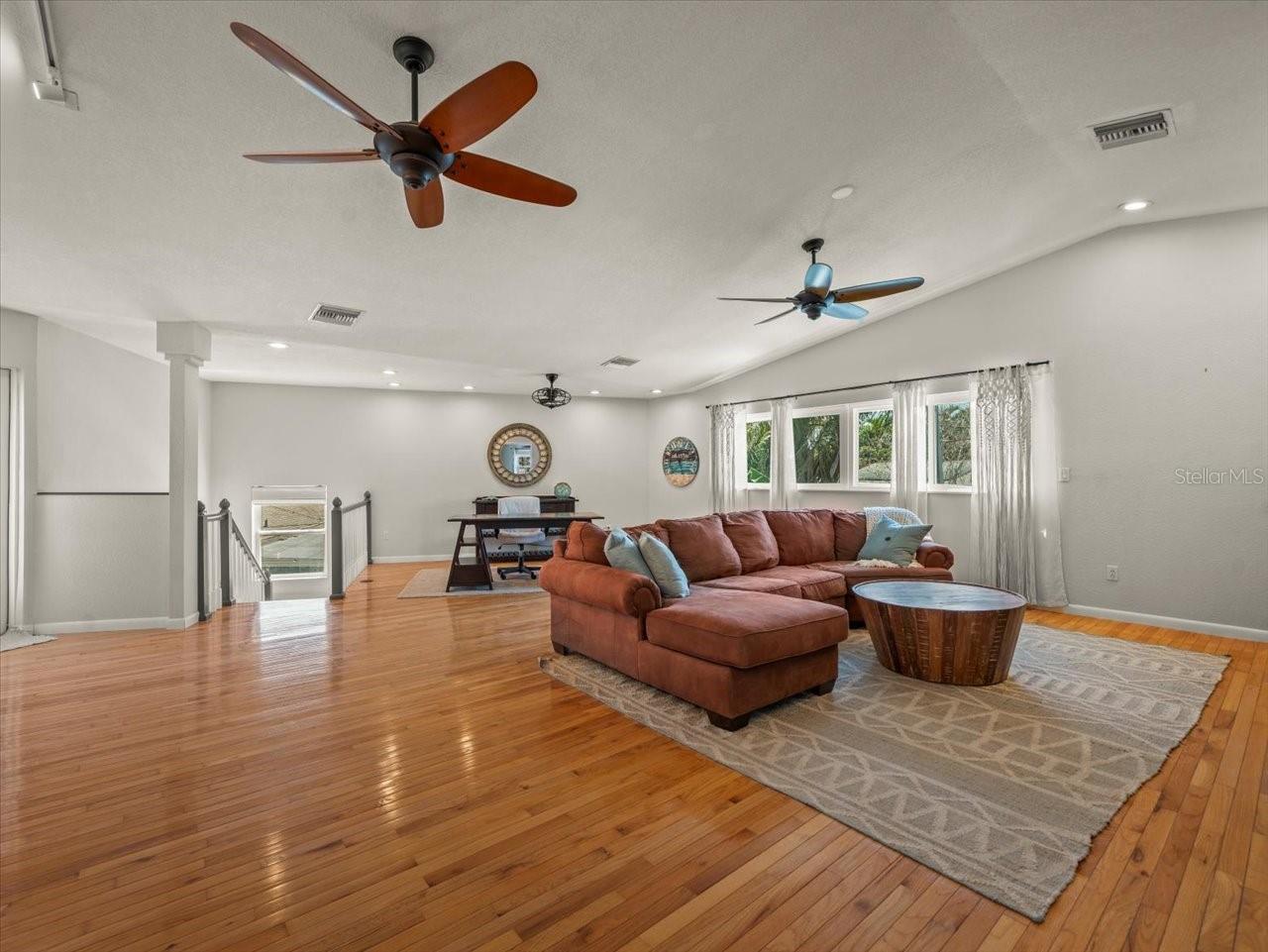 Redington Beach, Florida, 33708, United States, 3 Bedrooms Bedrooms, ,4 BathroomsBathrooms,Residential,Active,1936157