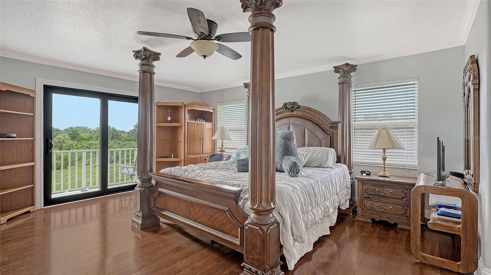 Sarasota, Florida, 34241, United States, 5 Bedrooms Bedrooms, ,4 BathroomsBathrooms,Residential,Active,1888985