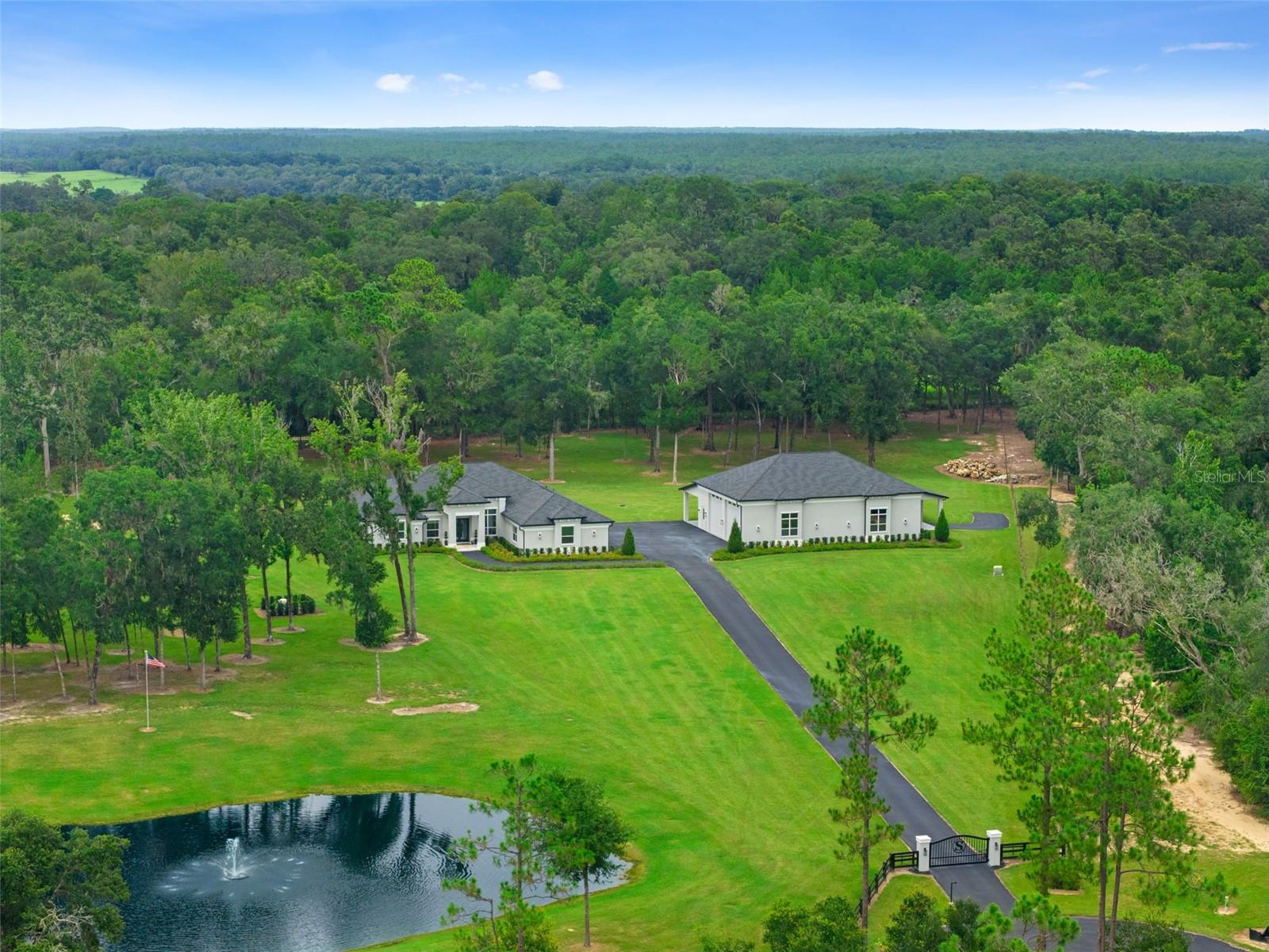 Homosassa, Florida, 34446, United States, 4 Bedrooms Bedrooms, ,4 BathroomsBathrooms,Residential,Active,1910160