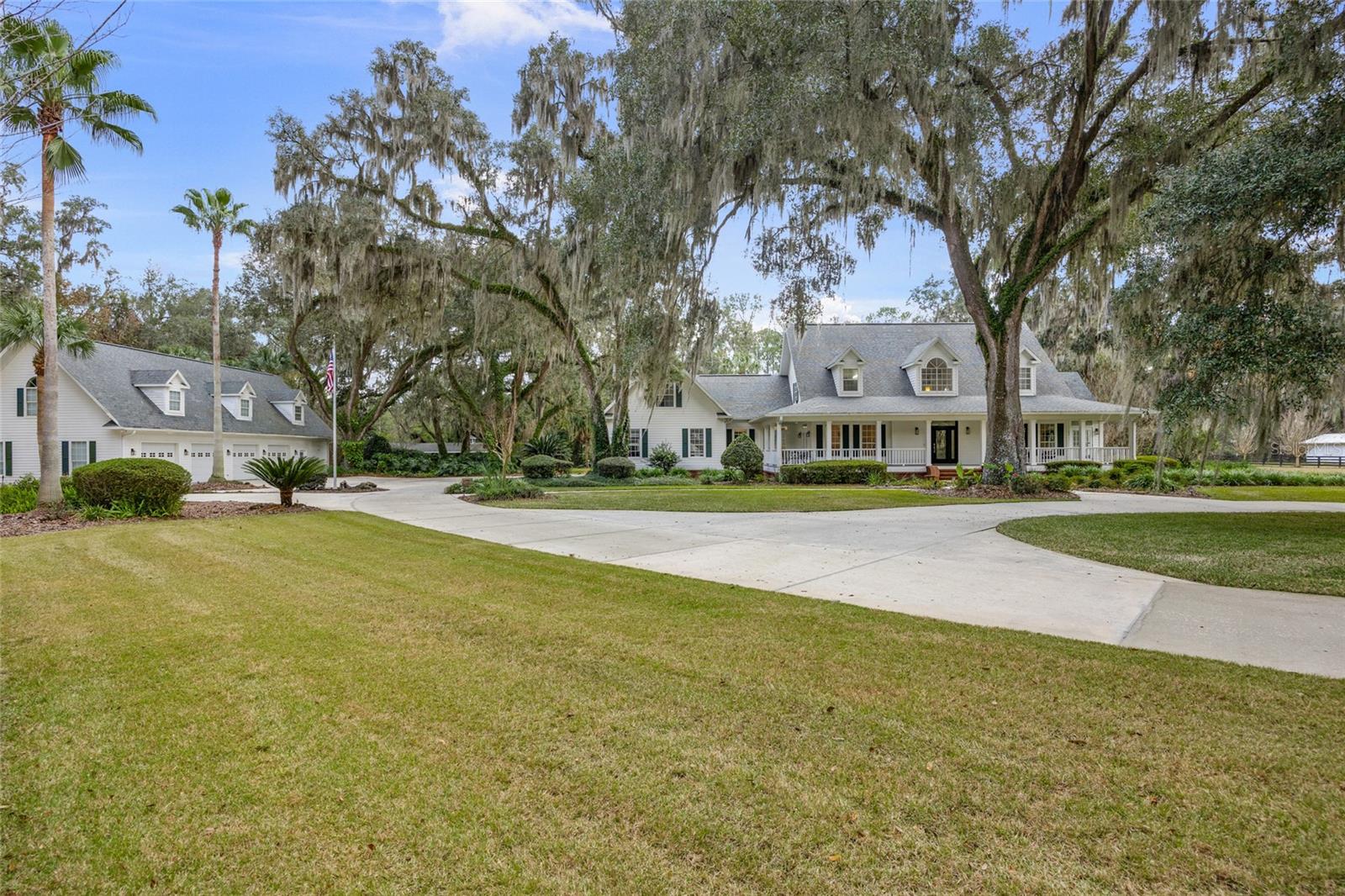 Alachua, Florida, 32615, United States, 5 Bedrooms Bedrooms, ,7 BathroomsBathrooms,Residential,Active,2009170