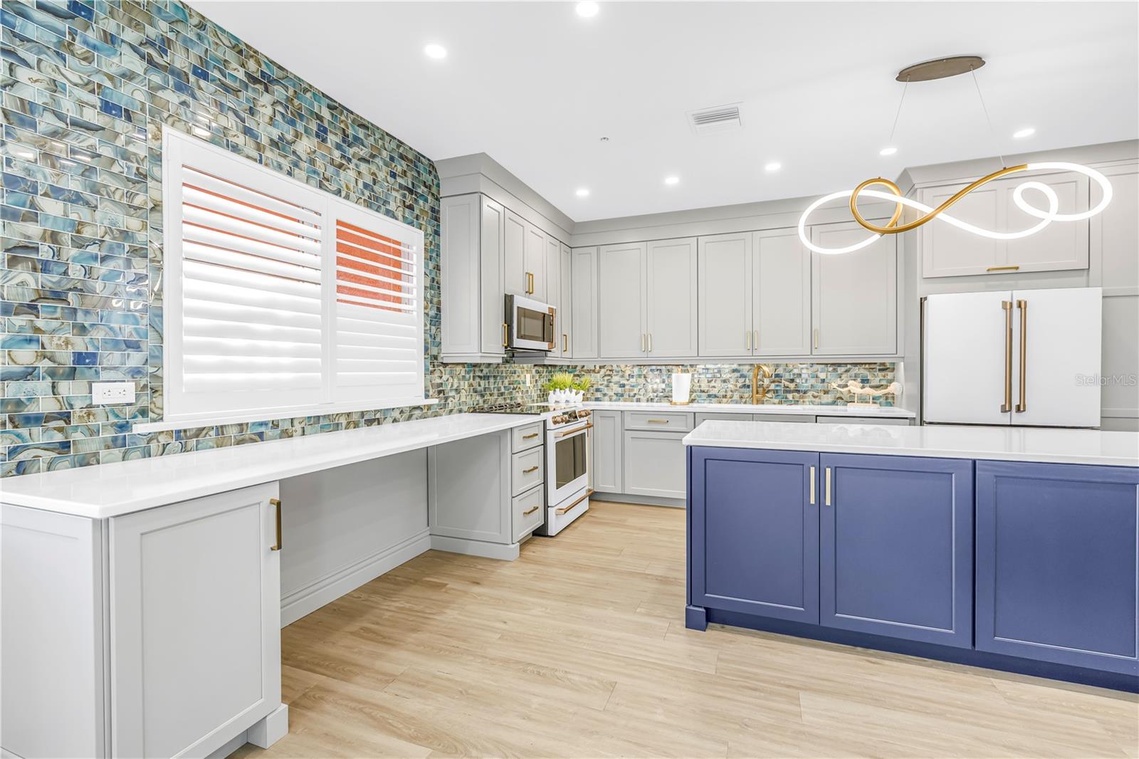 North Redington Beach, Florida, 33708, United States, 3 Bedrooms Bedrooms, ,3 BathroomsBathrooms,Residential,Active,2017855