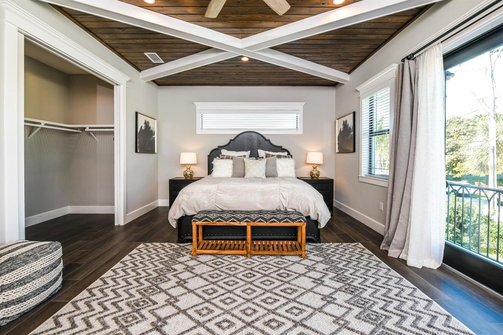 Sarasota, Florida, 34236, United States, 6 Bedrooms Bedrooms, ,6 BathroomsBathrooms,Residential,Active,1831859