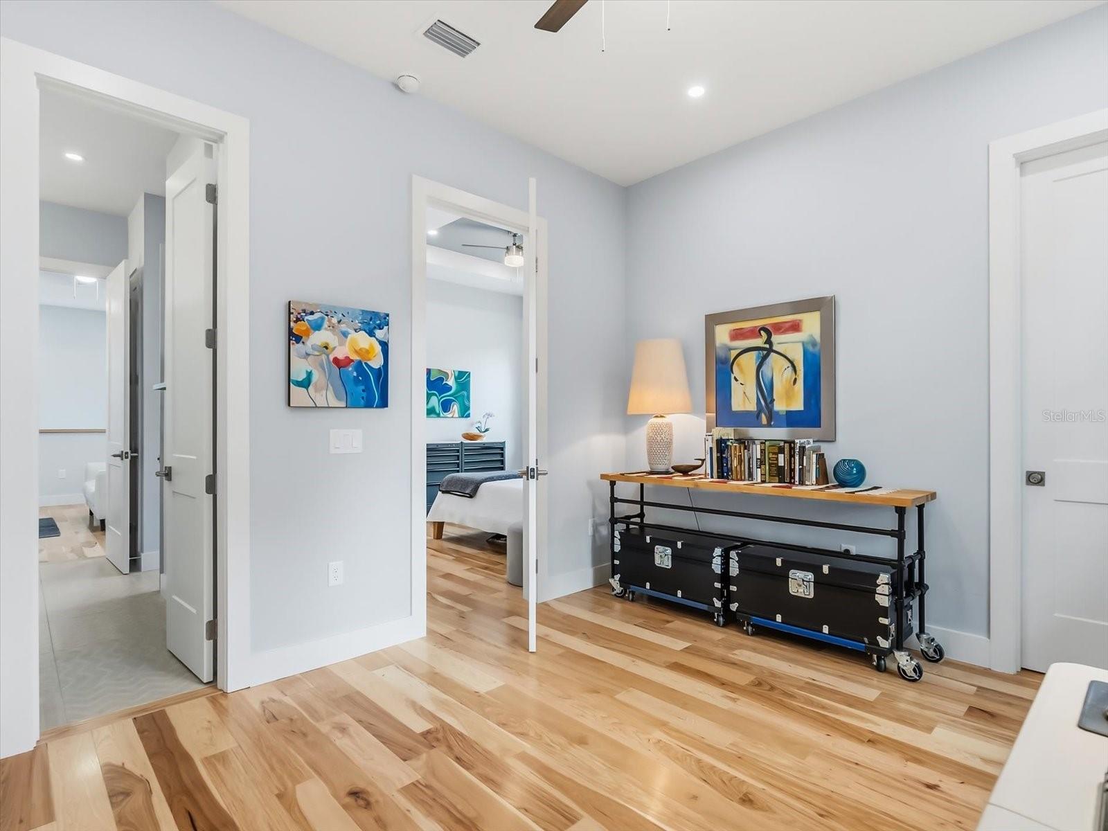 Orlando, Florida, 32801, United States, 4 Bedrooms Bedrooms, ,3 BathroomsBathrooms,Residential,Active,1972164