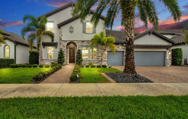 8162 LUDINGTON CIR, ORLANDO, FL 32836 - Image 1