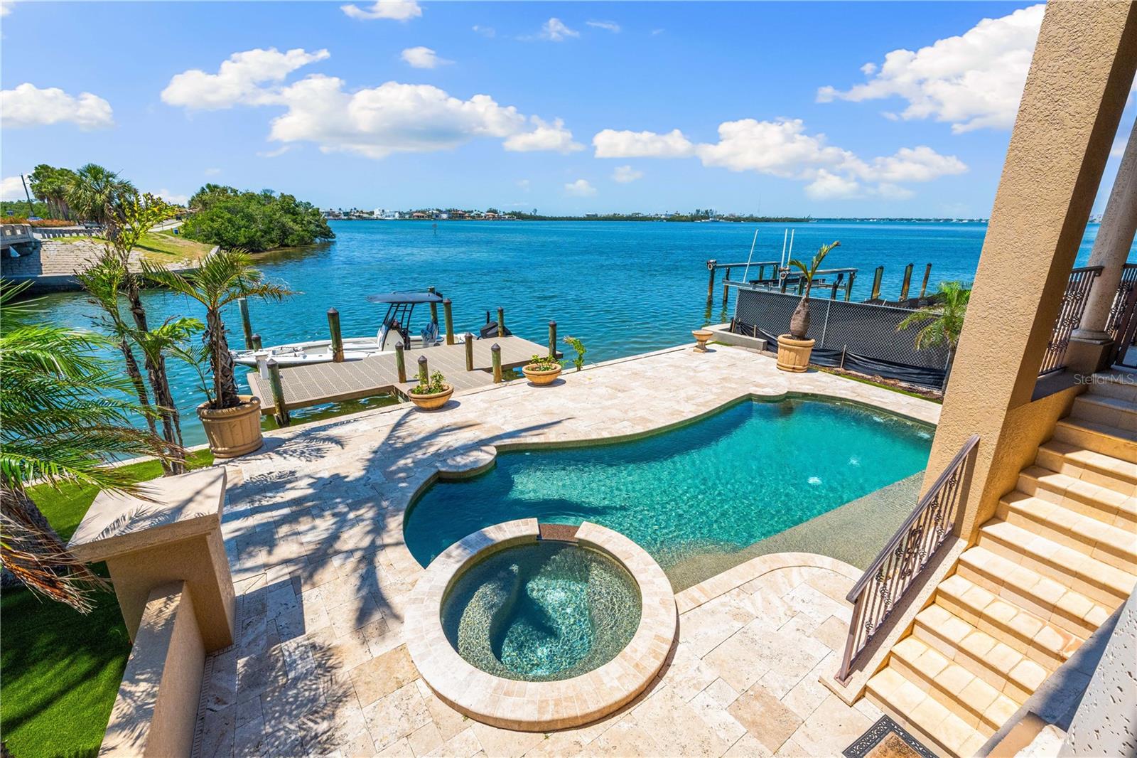 Sarasota, Florida, 34236, United States, 5 Bedrooms Bedrooms, ,6 BathroomsBathrooms,Residential,Active,1834475
