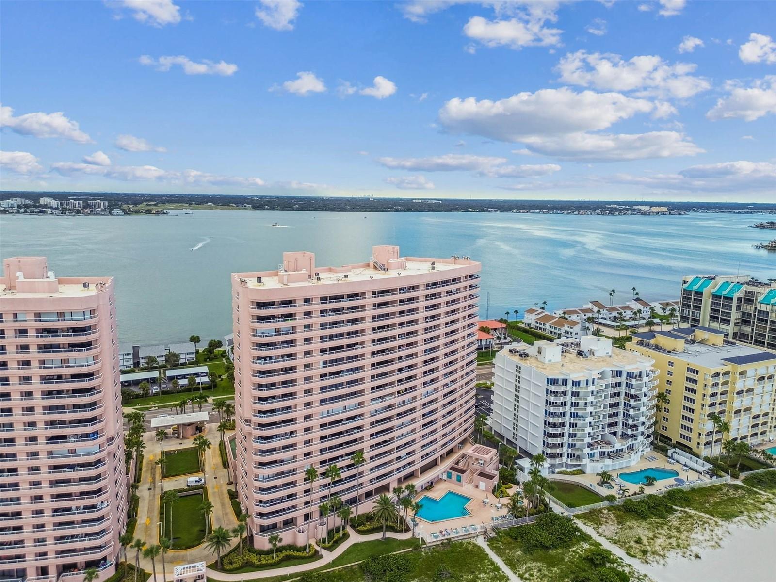 Clearwater Beach, Florida, 33767, United States, 2 Bedrooms Bedrooms, ,3 BathroomsBathrooms,Residential,Active,1919072
