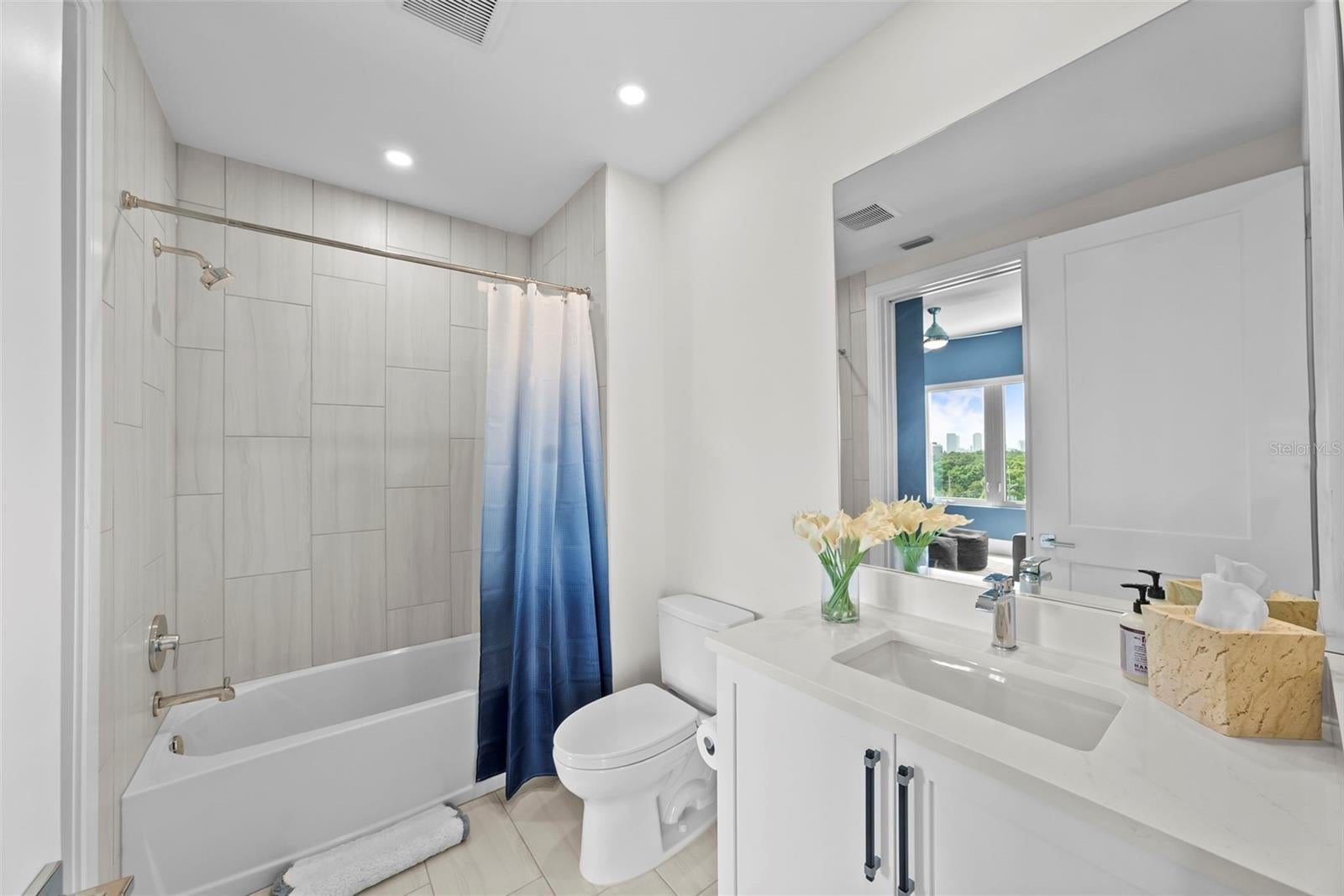 Tampa, Florida, 33629, United States, 4 Bedrooms Bedrooms, ,4 BathroomsBathrooms,Residential,Active,2010535