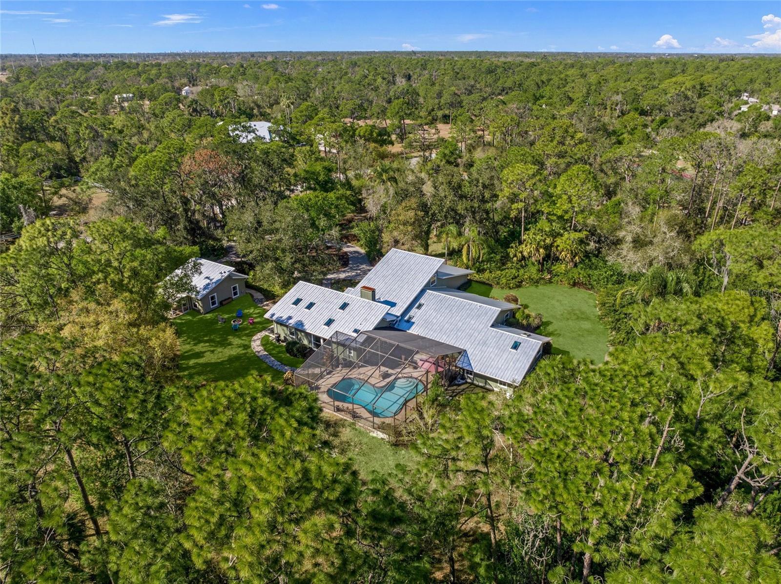 Sarasota, Florida, 34241, United States, 4 Bedrooms Bedrooms, ,5 BathroomsBathrooms,Residential,Active,2017104