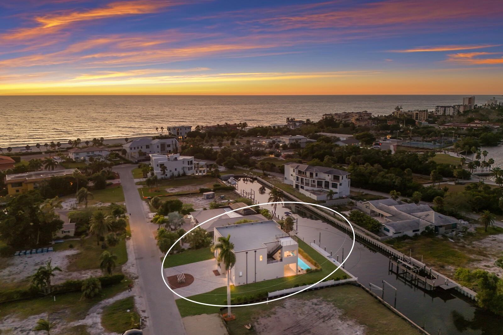 Longboat Key, Florida, 34228, United States, 3 Bedrooms Bedrooms, ,4 BathroomsBathrooms,Residential,Active,1987209
