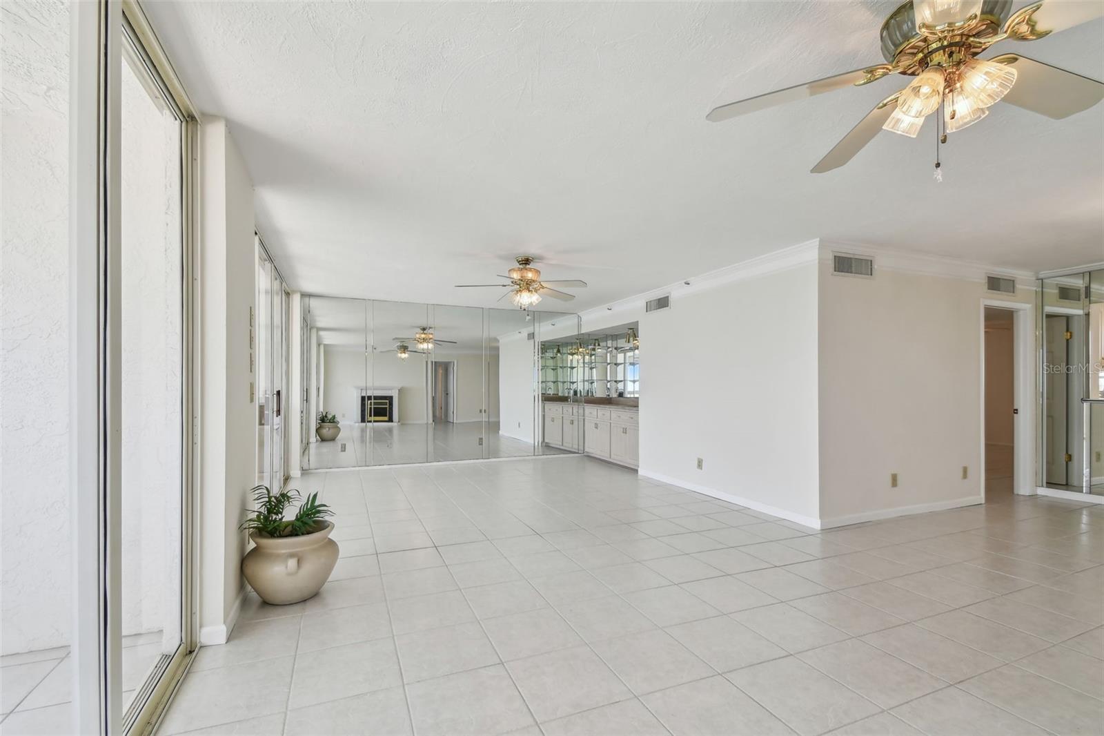 Redington Shores, Florida, 33708, United States, ,3 BathroomsBathrooms,Residential,Active,1824910
