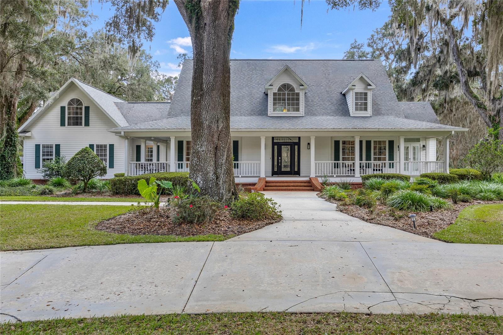 Alachua, Florida, 32615, United States, 5 Bedrooms Bedrooms, ,7 BathroomsBathrooms,Residential,Active,2009170
